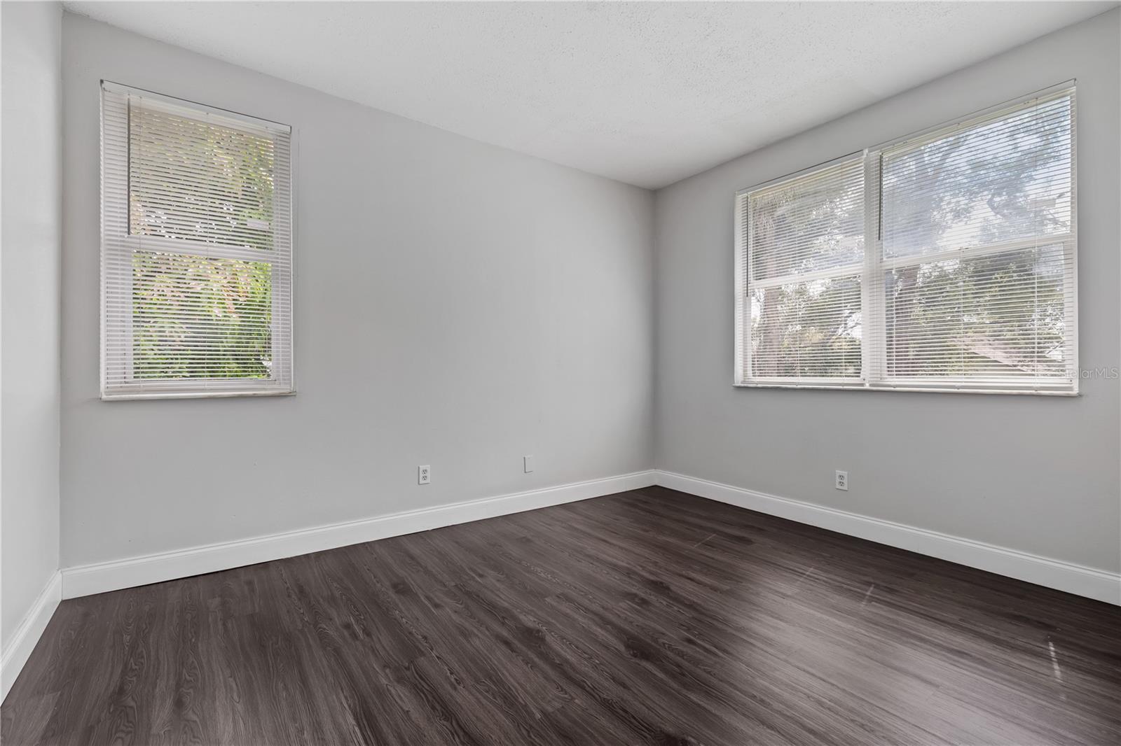 Image 11 of 15 For 409 Floribraska Avenue C