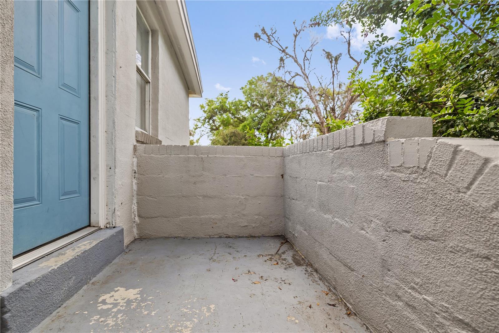 Image 3 of 15 For 409 Floribraska Avenue C