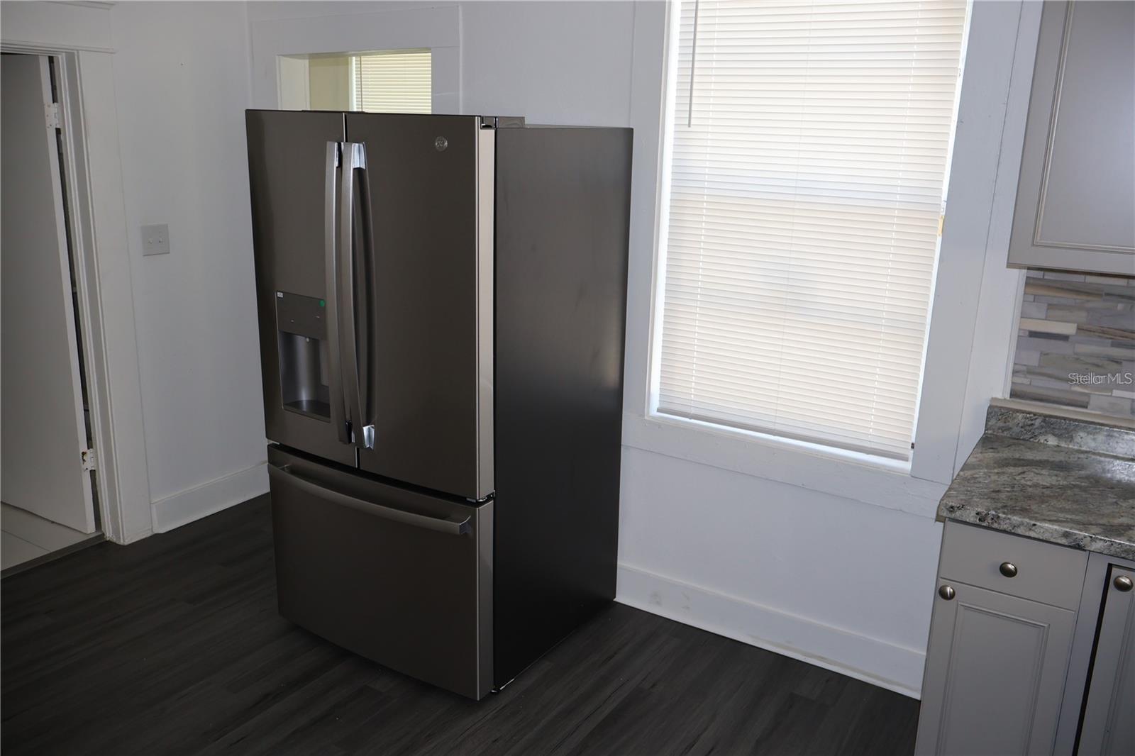 Image 3 of 20 For 1919 Union Street