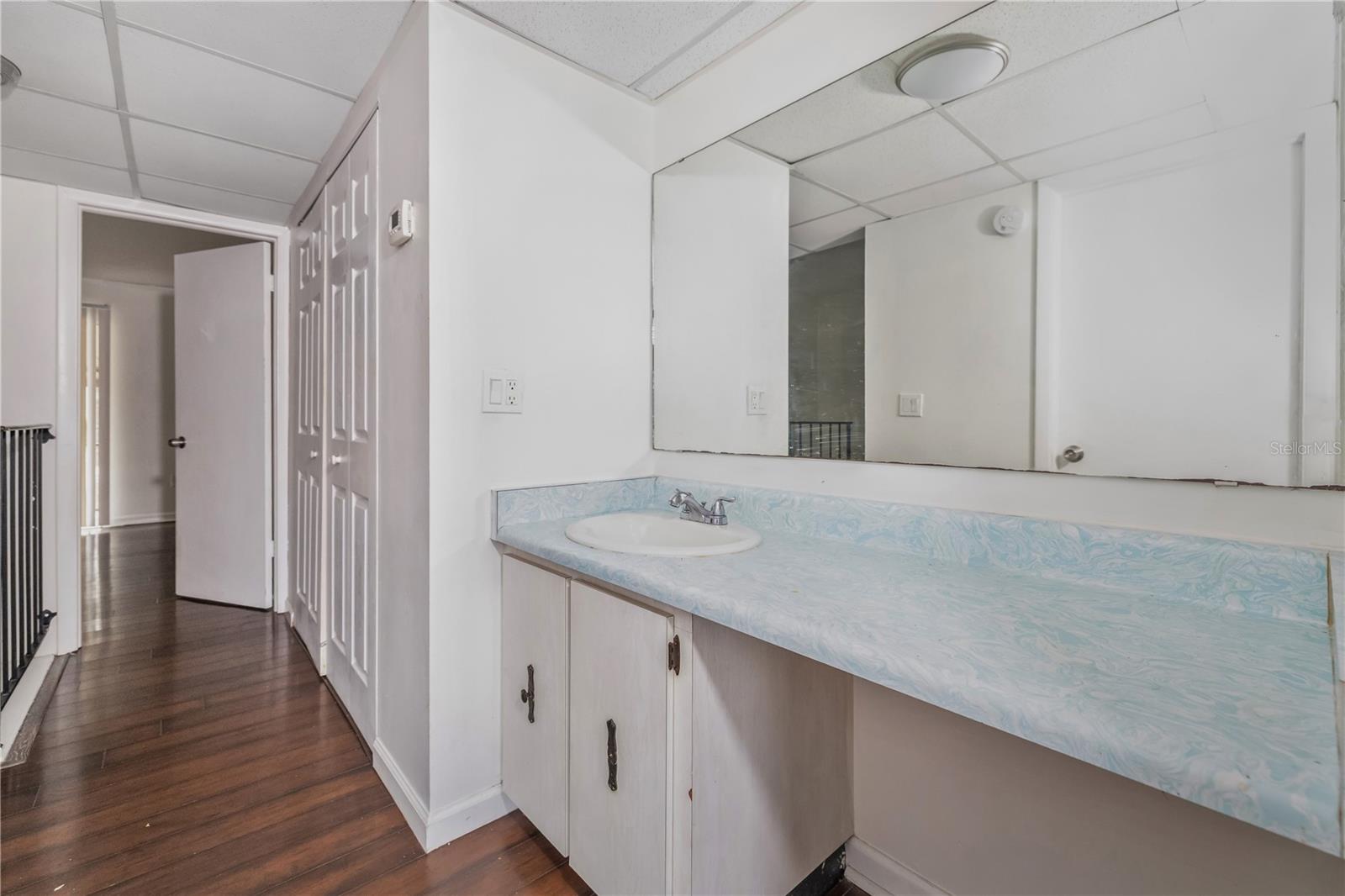 Image 18 of 21 For 14414 Reuter Strasse Circle 212