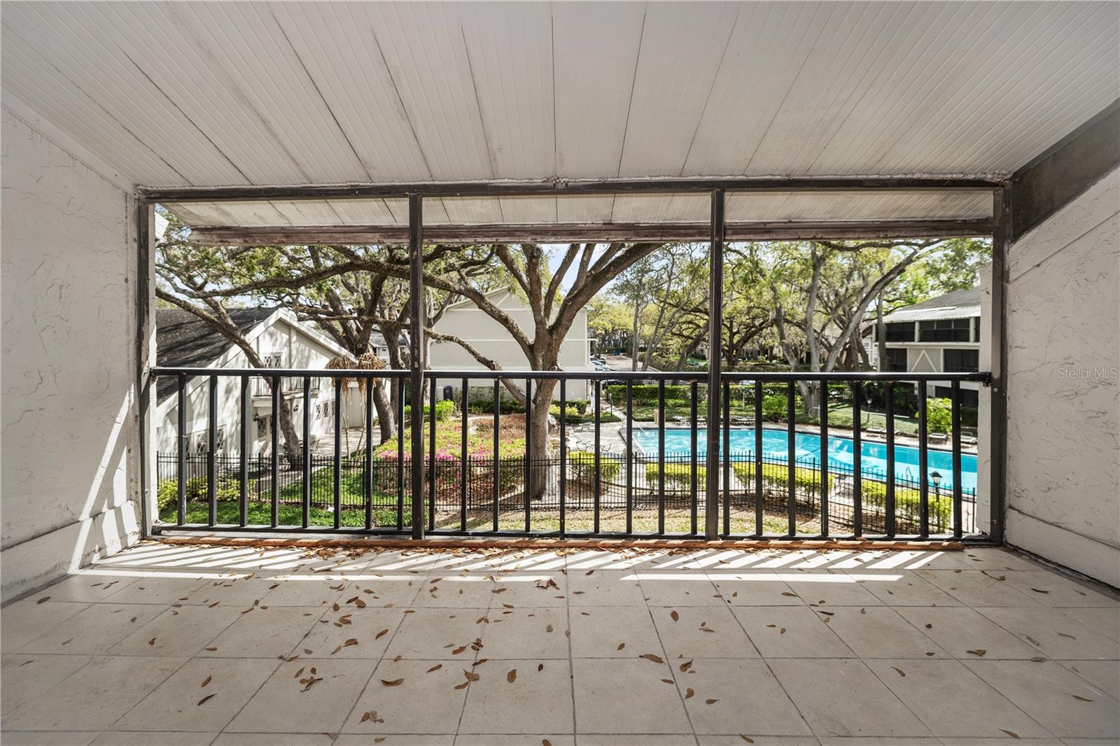 Image 6 of 21 For 14414 Reuter Strasse Circle 212