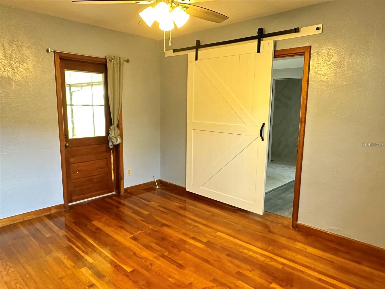 Image 11 of 19 For 3606 Thatcher Avenue