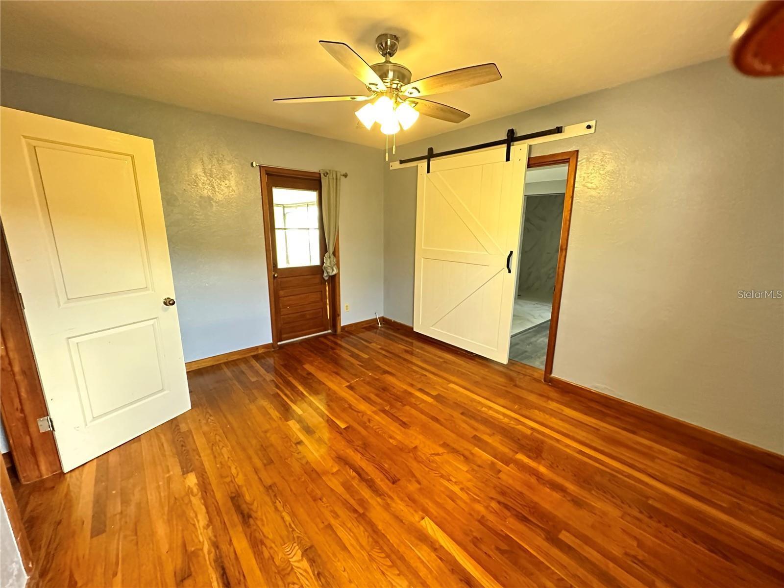 Image 13 of 19 For 3606 Thatcher Avenue