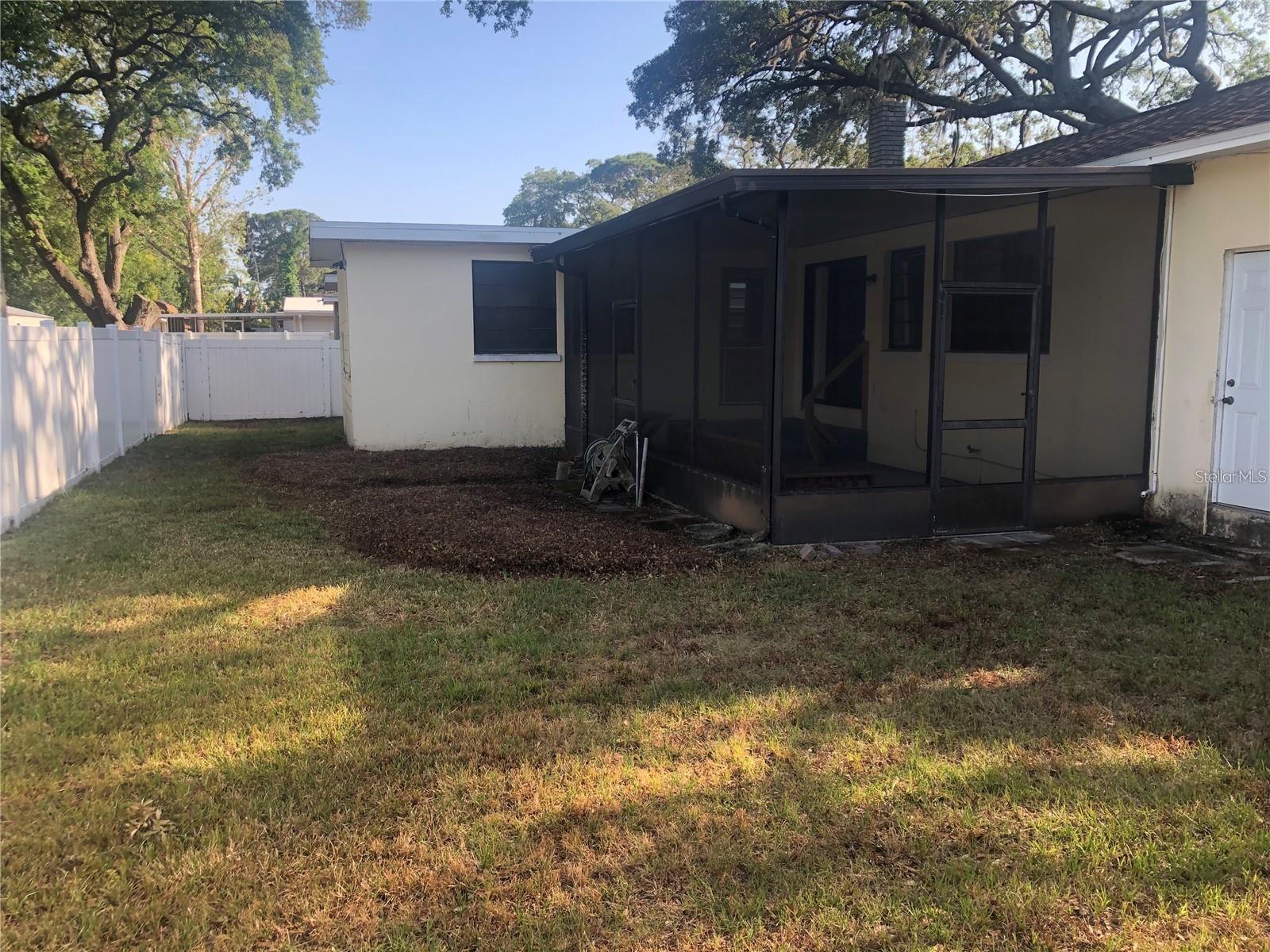 Image 15 of 19 For 3606 Thatcher Avenue