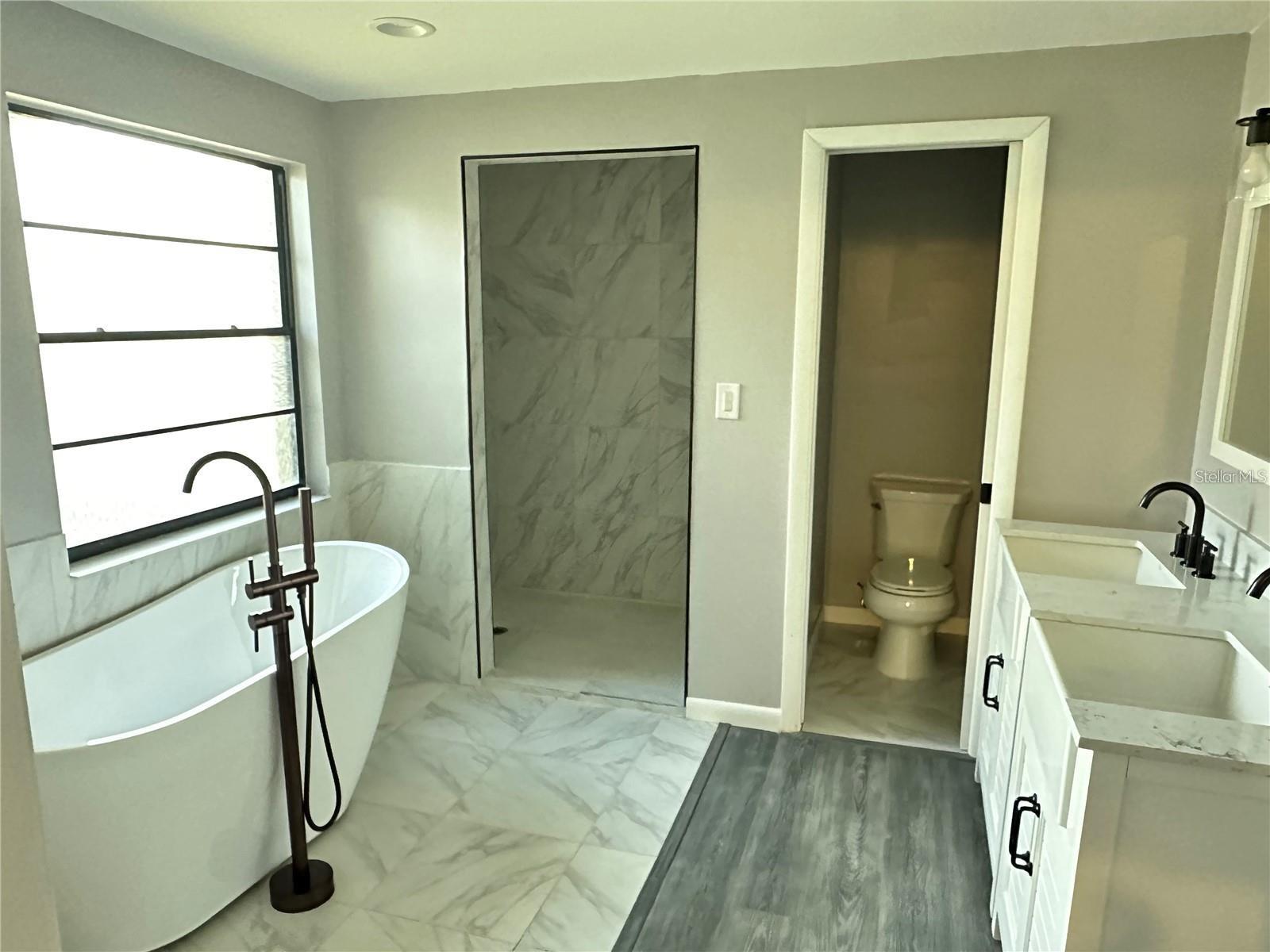 Image 8 of 19 For 3606 Thatcher Avenue