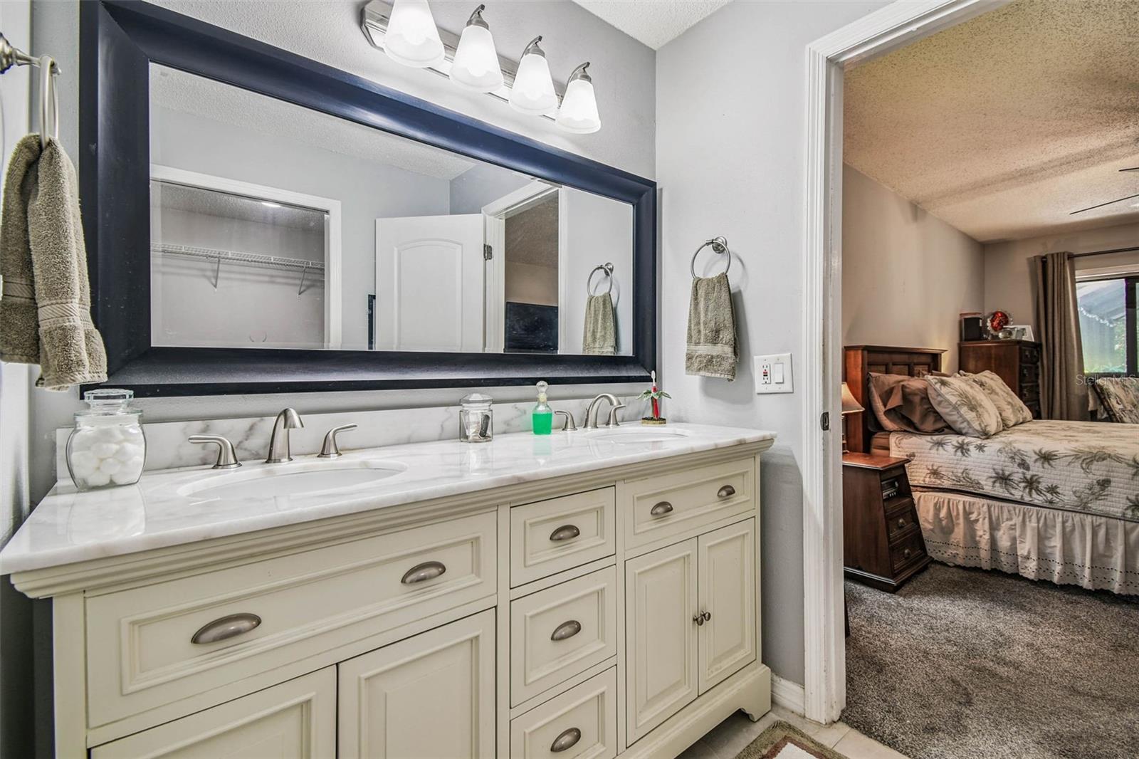 Image 13 of 35 For 1904 Teakwood Drive