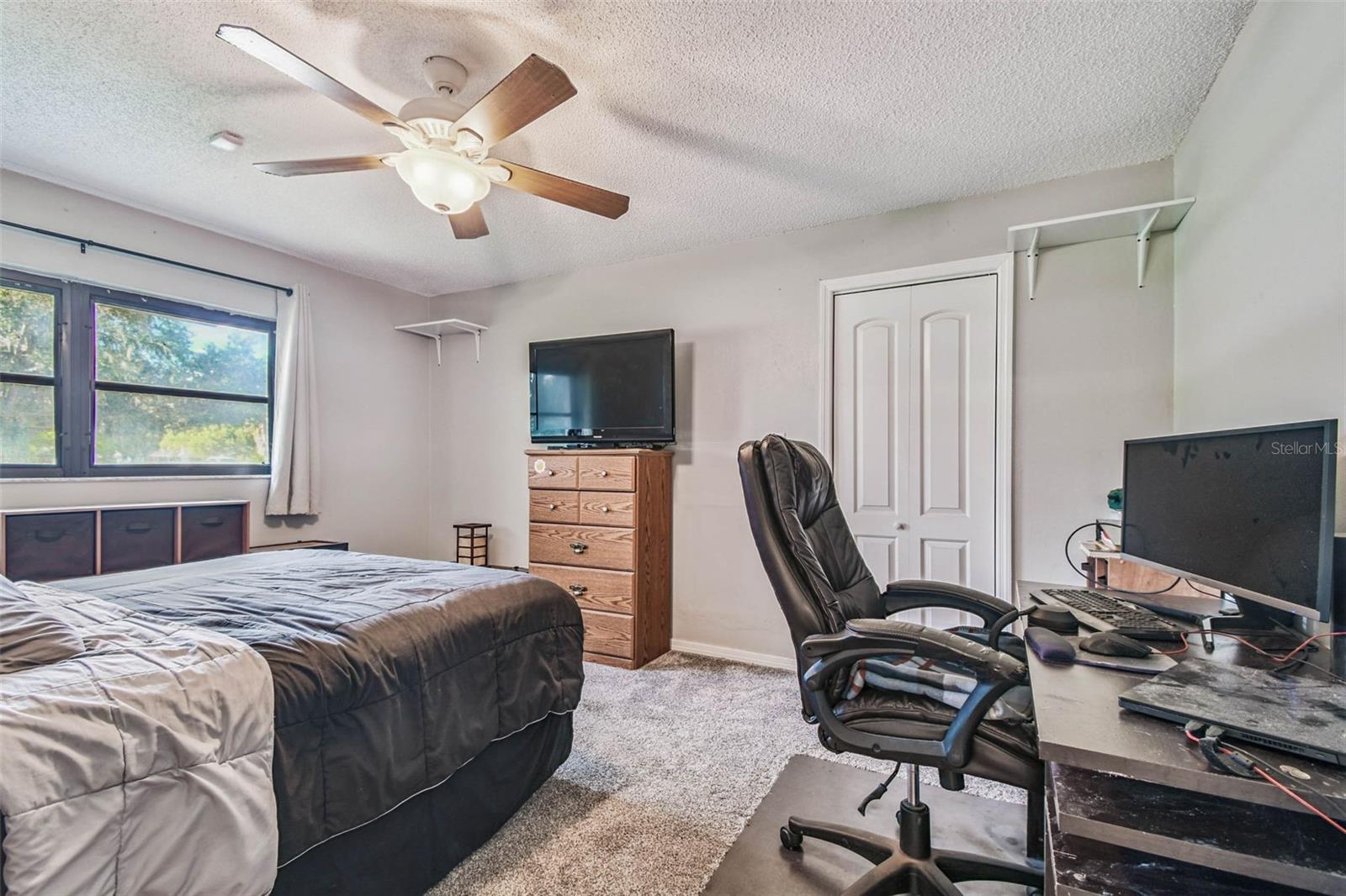 Image 19 of 35 For 1904 Teakwood Drive