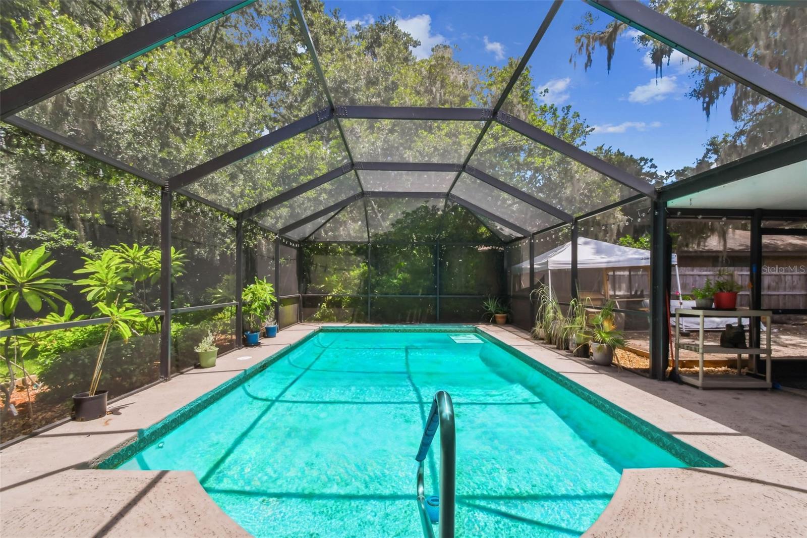 Image 2 of 35 For 1904 Teakwood Drive