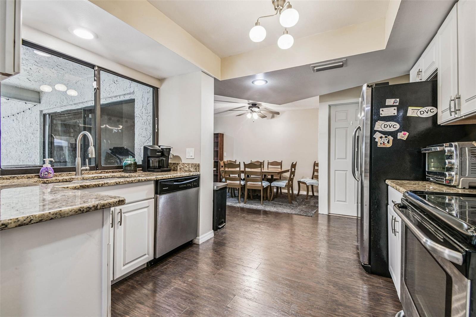 Image 8 of 35 For 1904 Teakwood Drive