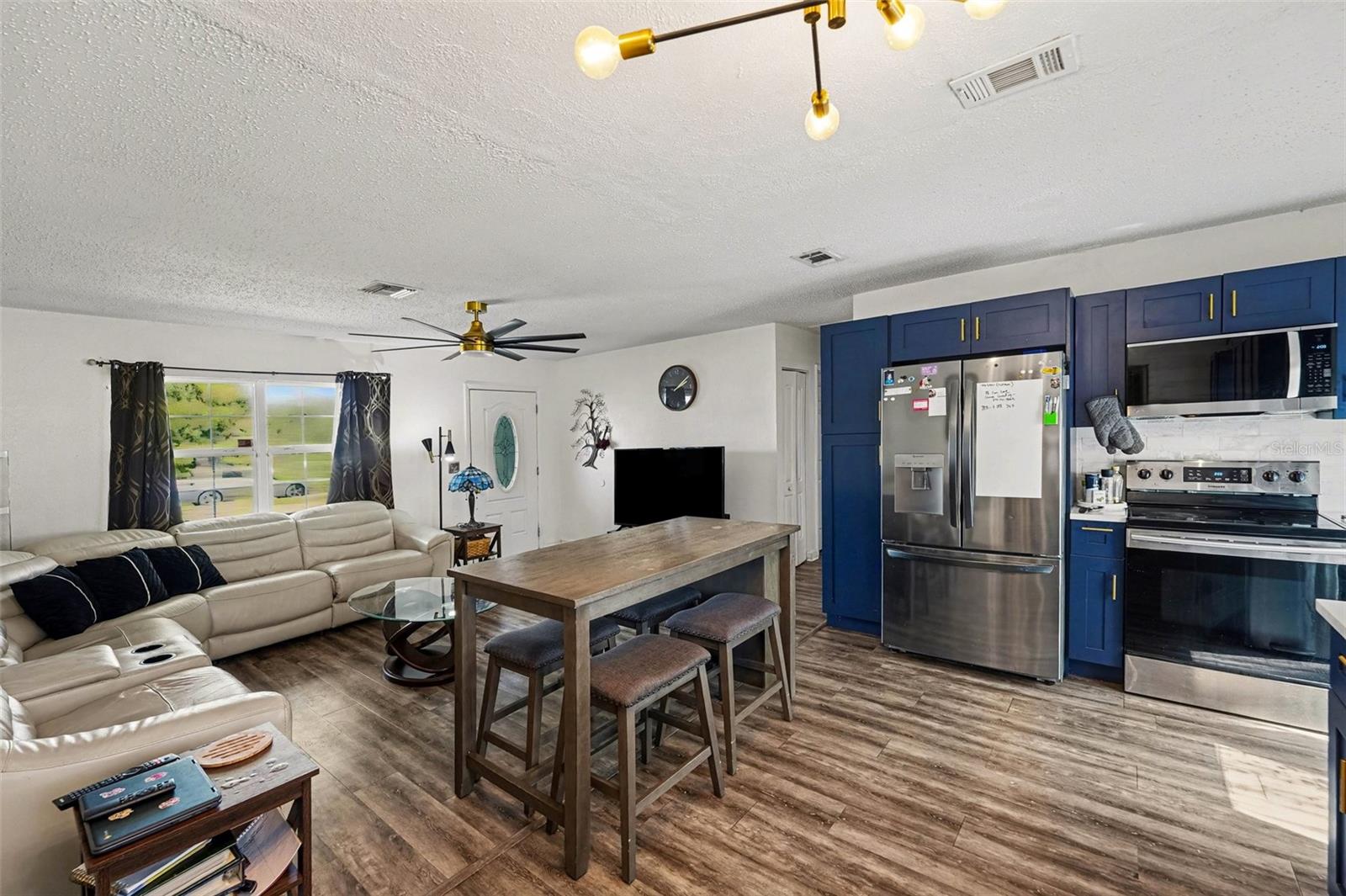 Image 10 of 23 For 2426 17th Avenue N