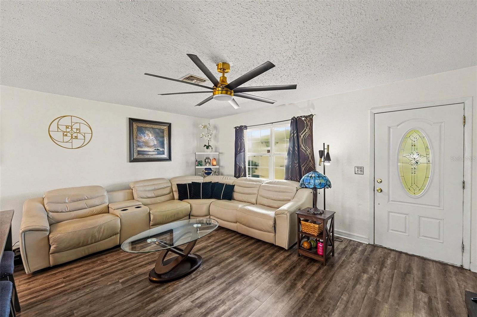 Image 2 of 23 For 2426 17th Avenue N