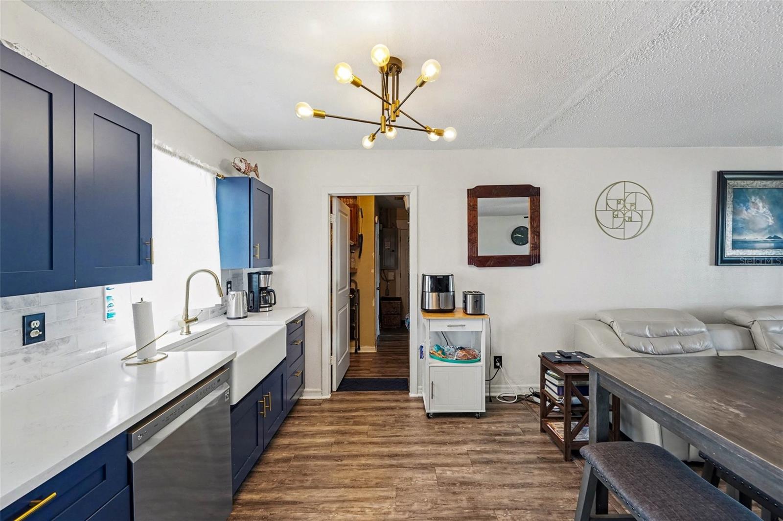 Image 4 of 23 For 2426 17th Avenue N