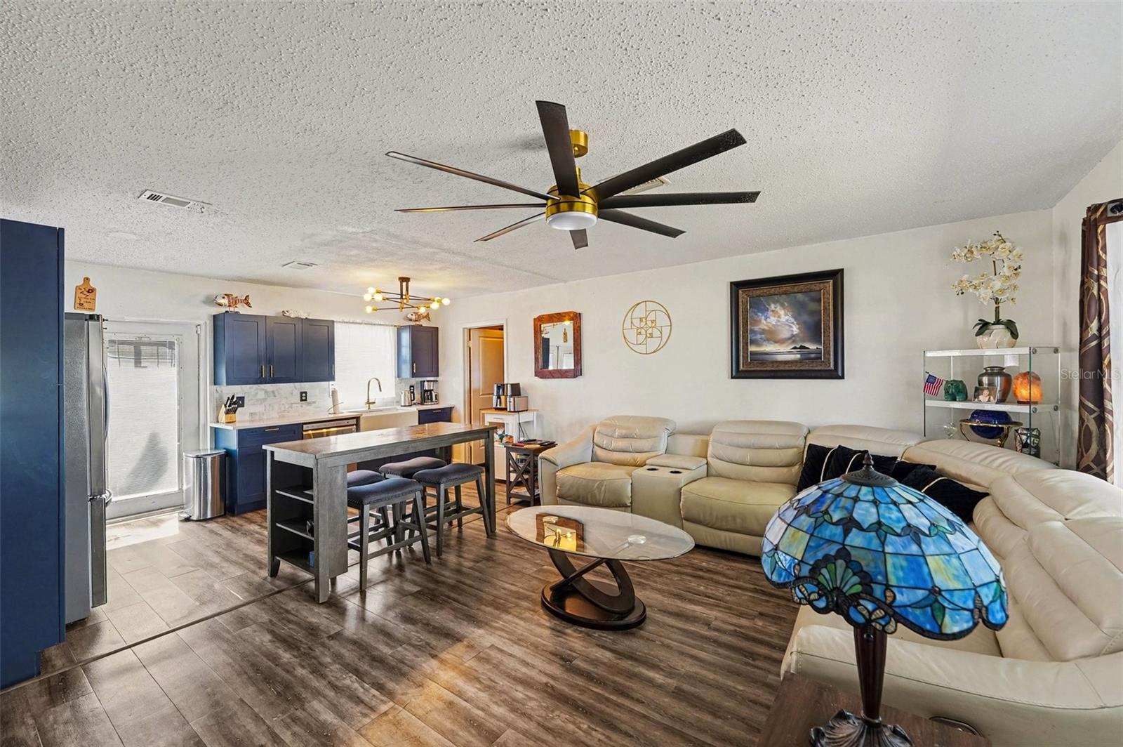 Image 7 of 23 For 2426 17th Avenue N