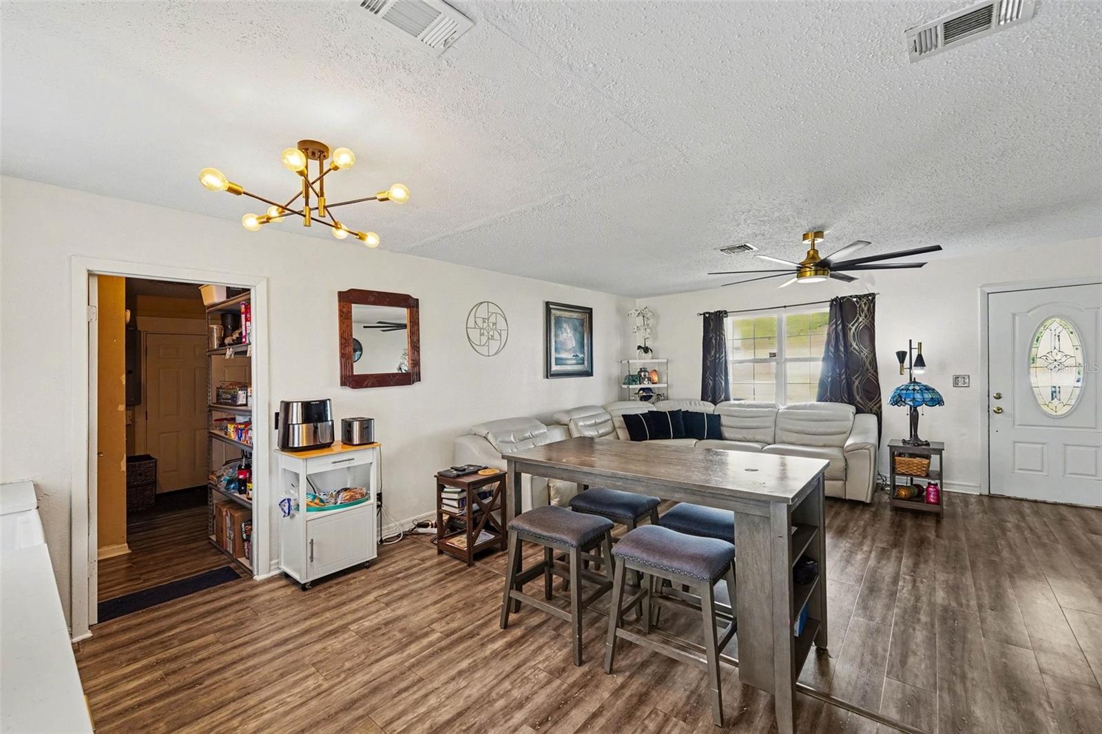 Image 9 of 23 For 2426 17th Avenue N