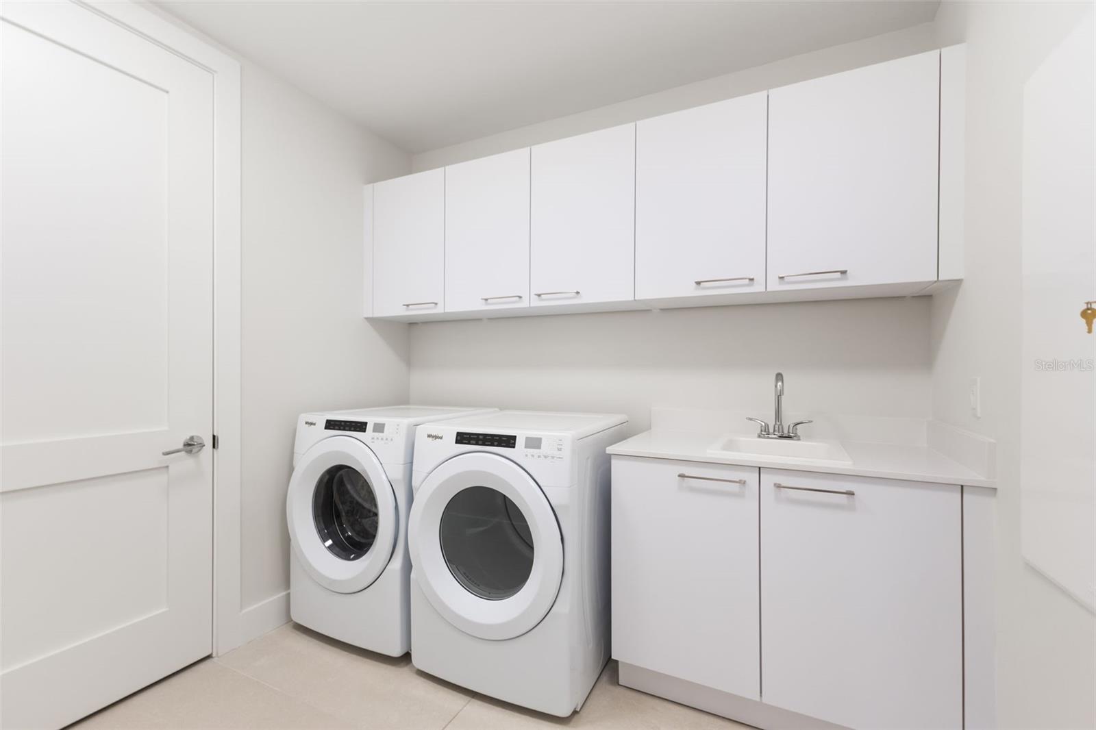 Image 20 of 39 For 275 1st Avenue S 1407