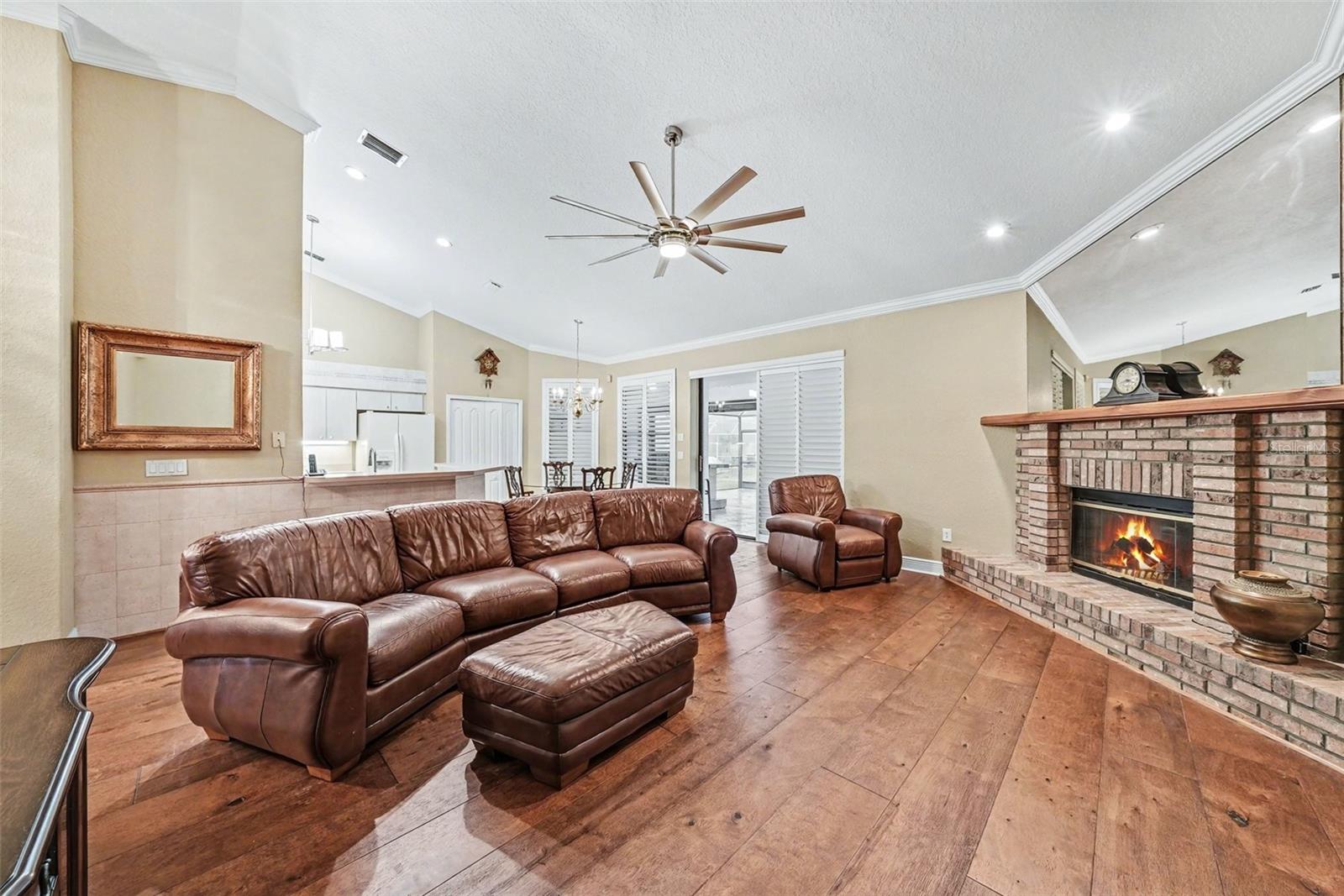 Image 15 of 32 For 19216 Ridgelake Drive