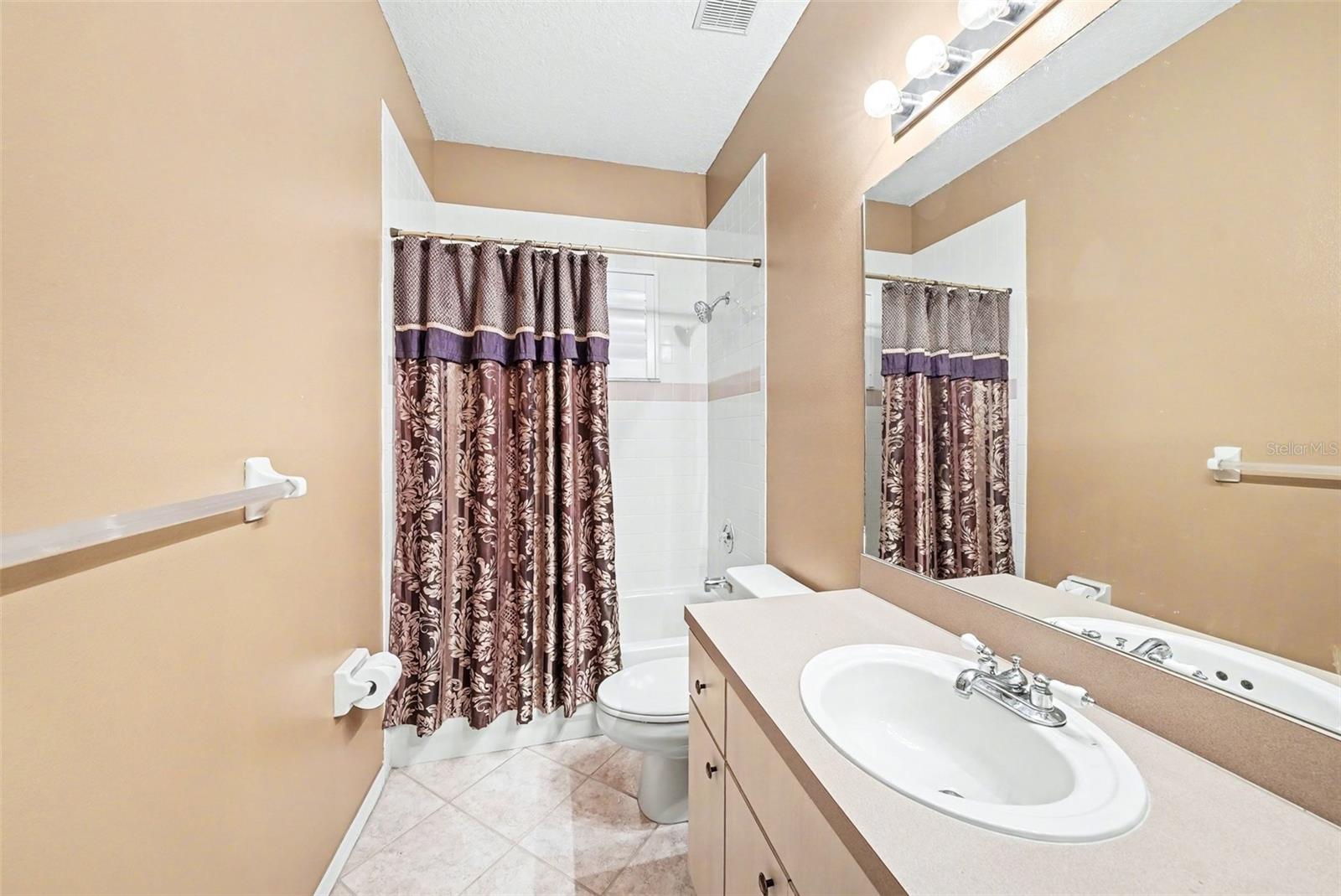 Image 24 of 32 For 19216 Ridgelake Drive