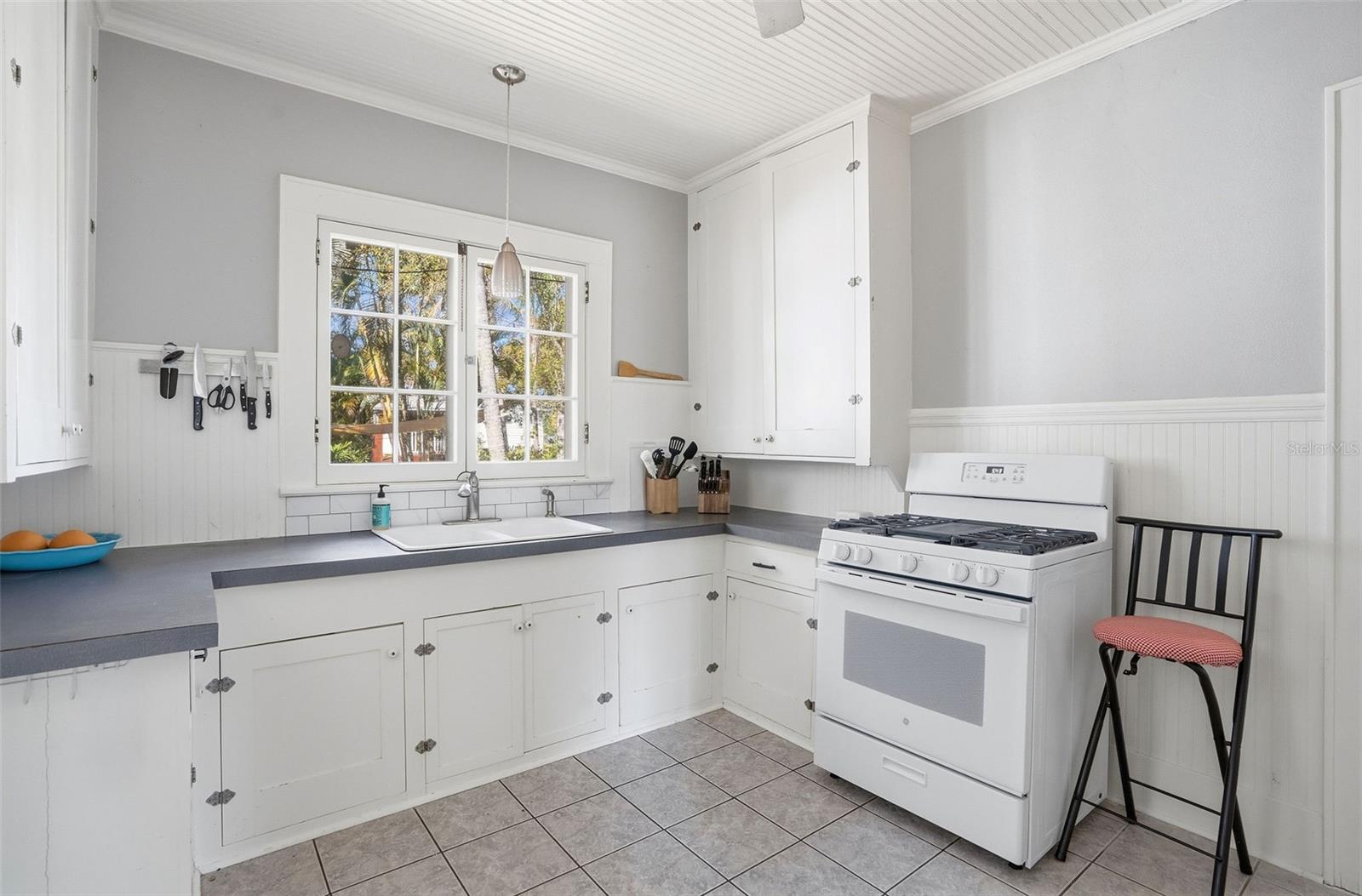 Image 13 of 41 For 308 Missouri Avenue