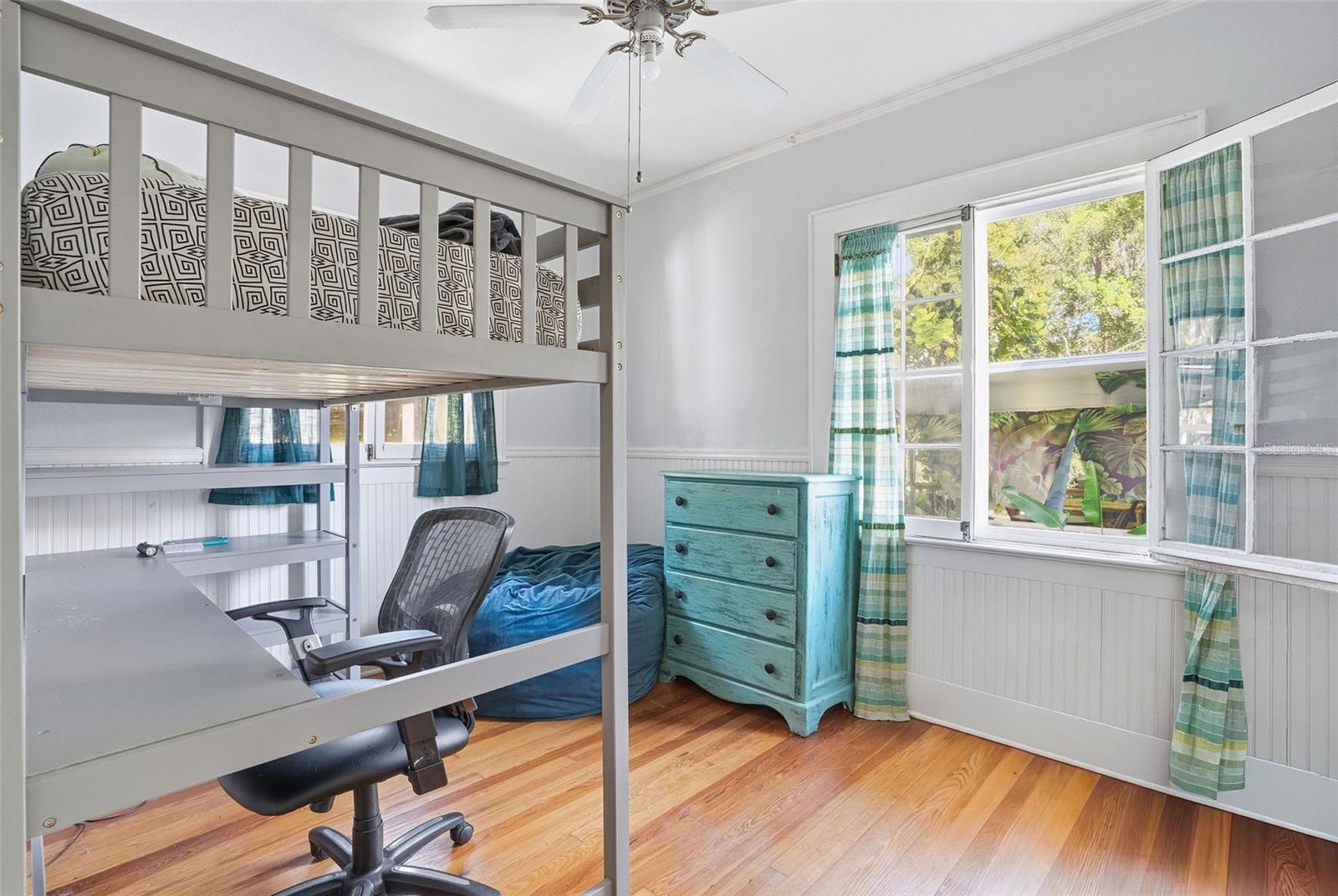 Image 17 of 41 For 308 Missouri Avenue