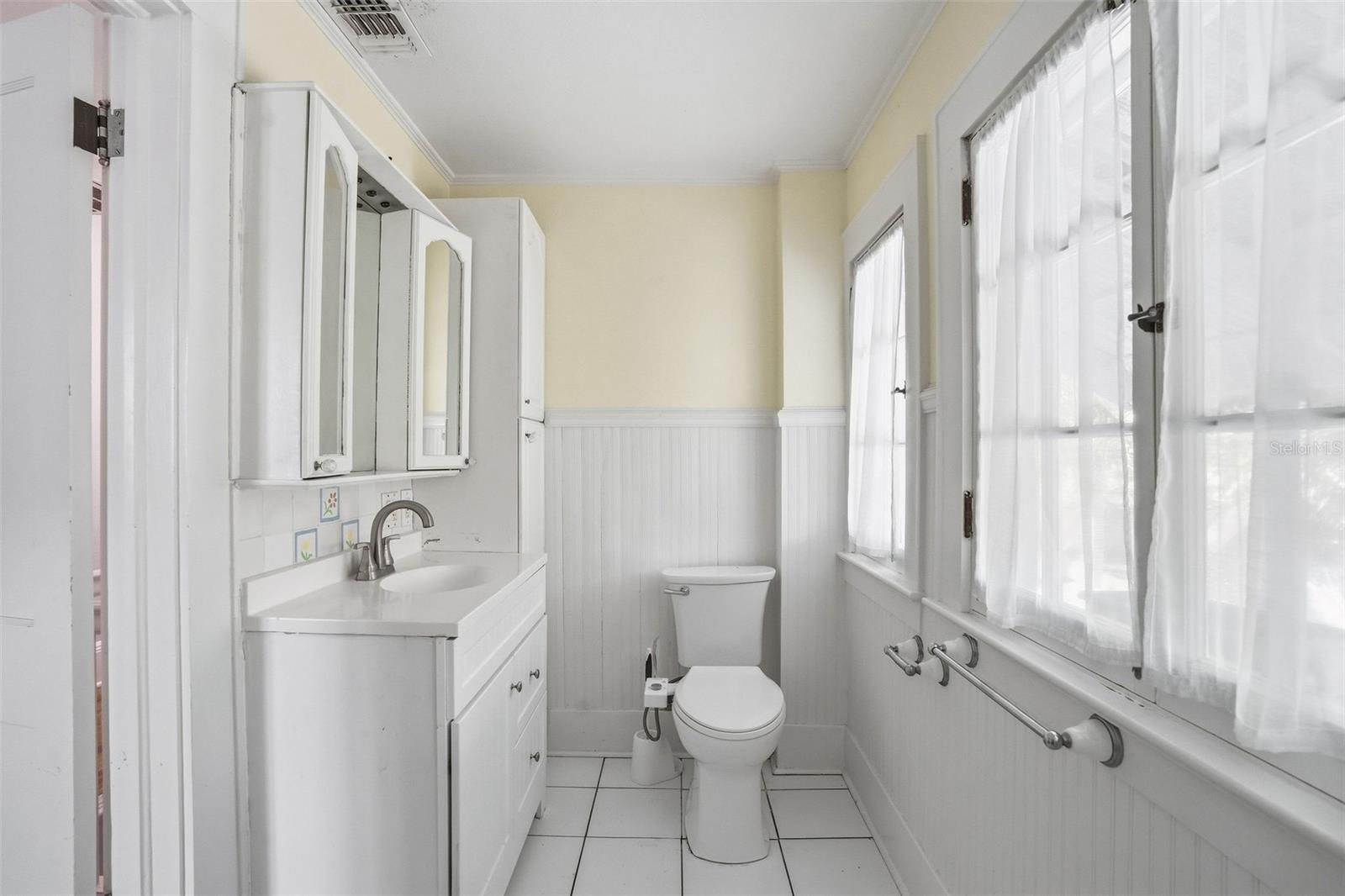 Image 22 of 41 For 308 Missouri Avenue