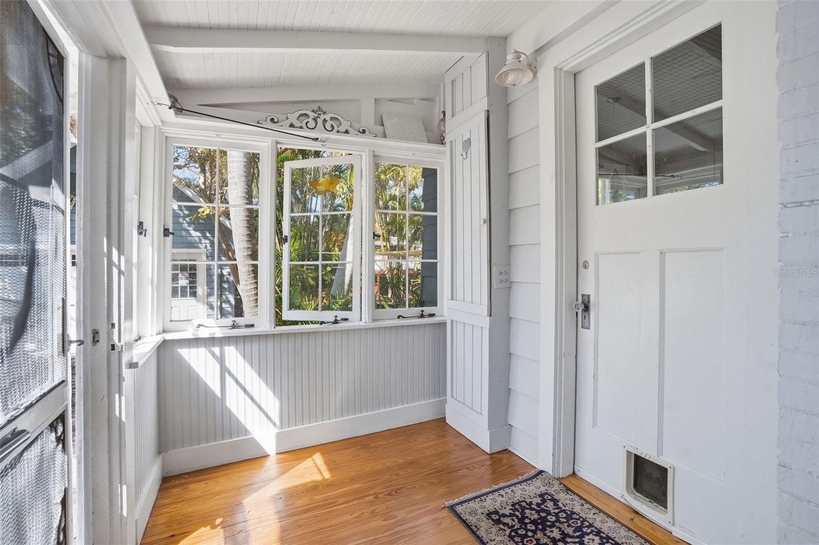 Image 26 of 41 For 308 Missouri Avenue