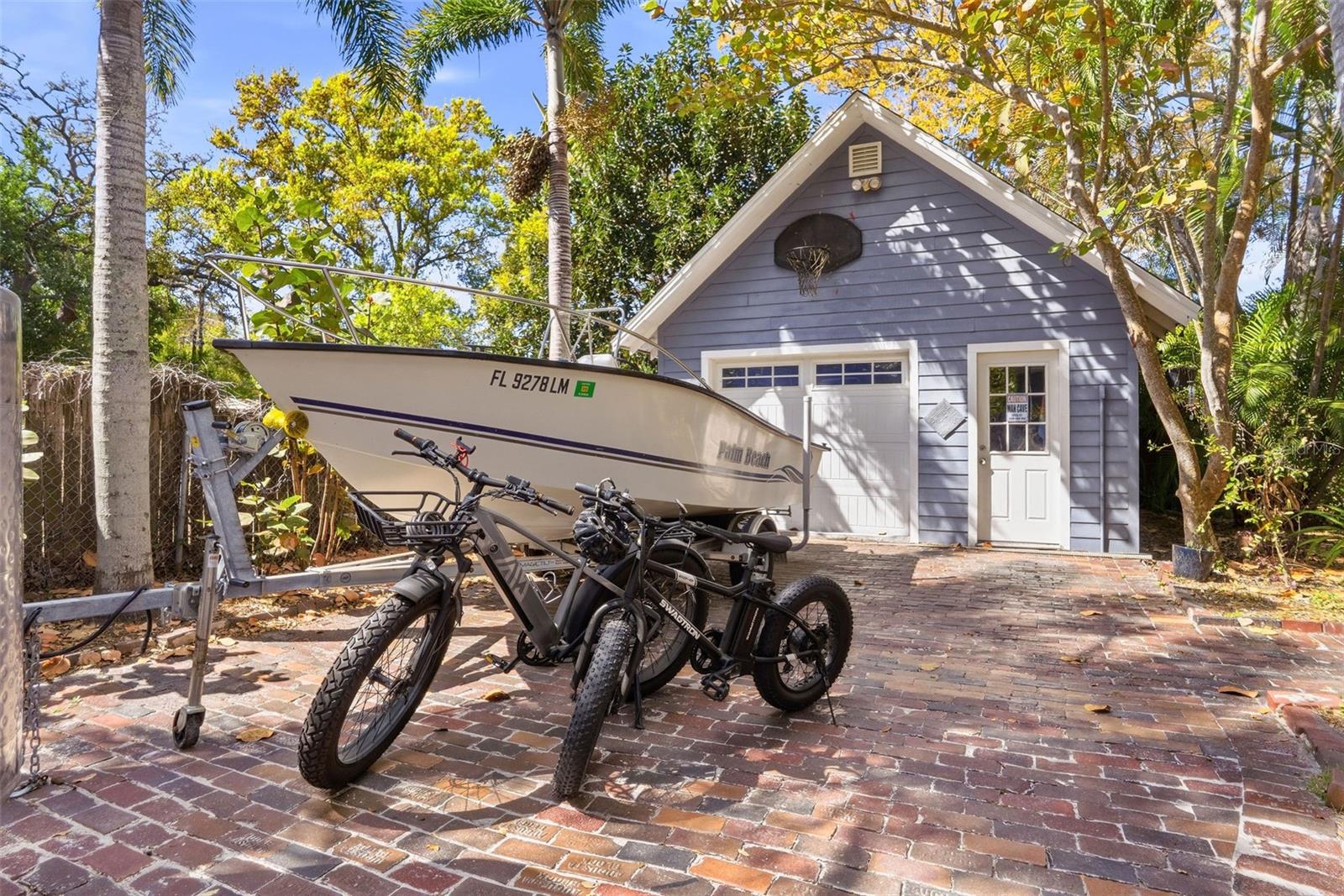 Image 29 of 41 For 308 Missouri Avenue