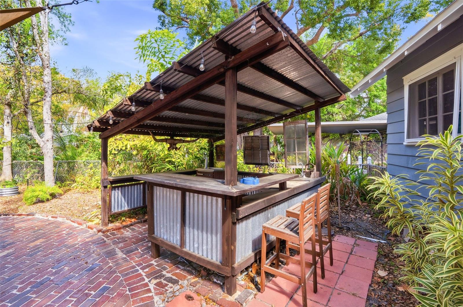 Image 33 of 41 For 308 Missouri Avenue