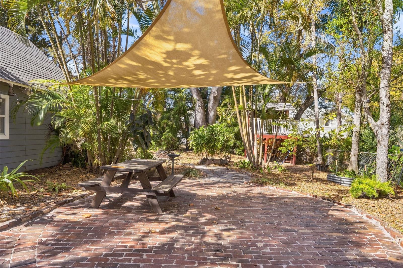 Image 34 of 41 For 308 Missouri Avenue