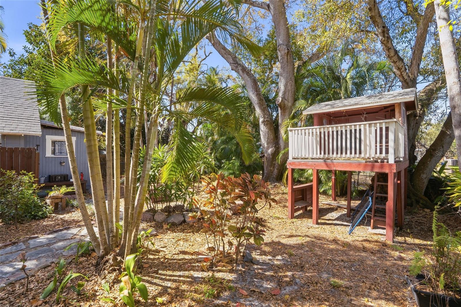 Image 36 of 41 For 308 Missouri Avenue