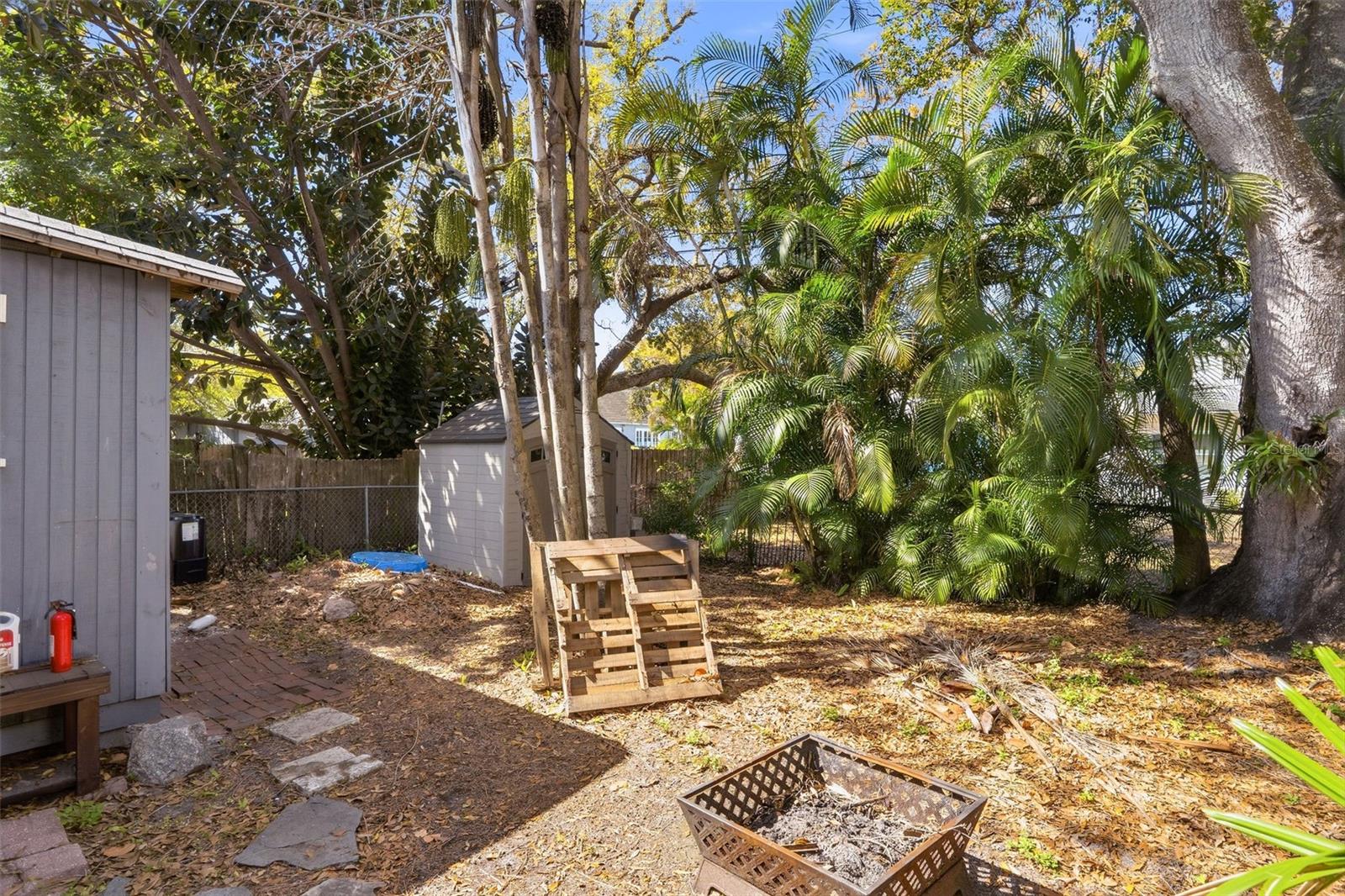 Image 37 of 41 For 308 Missouri Avenue