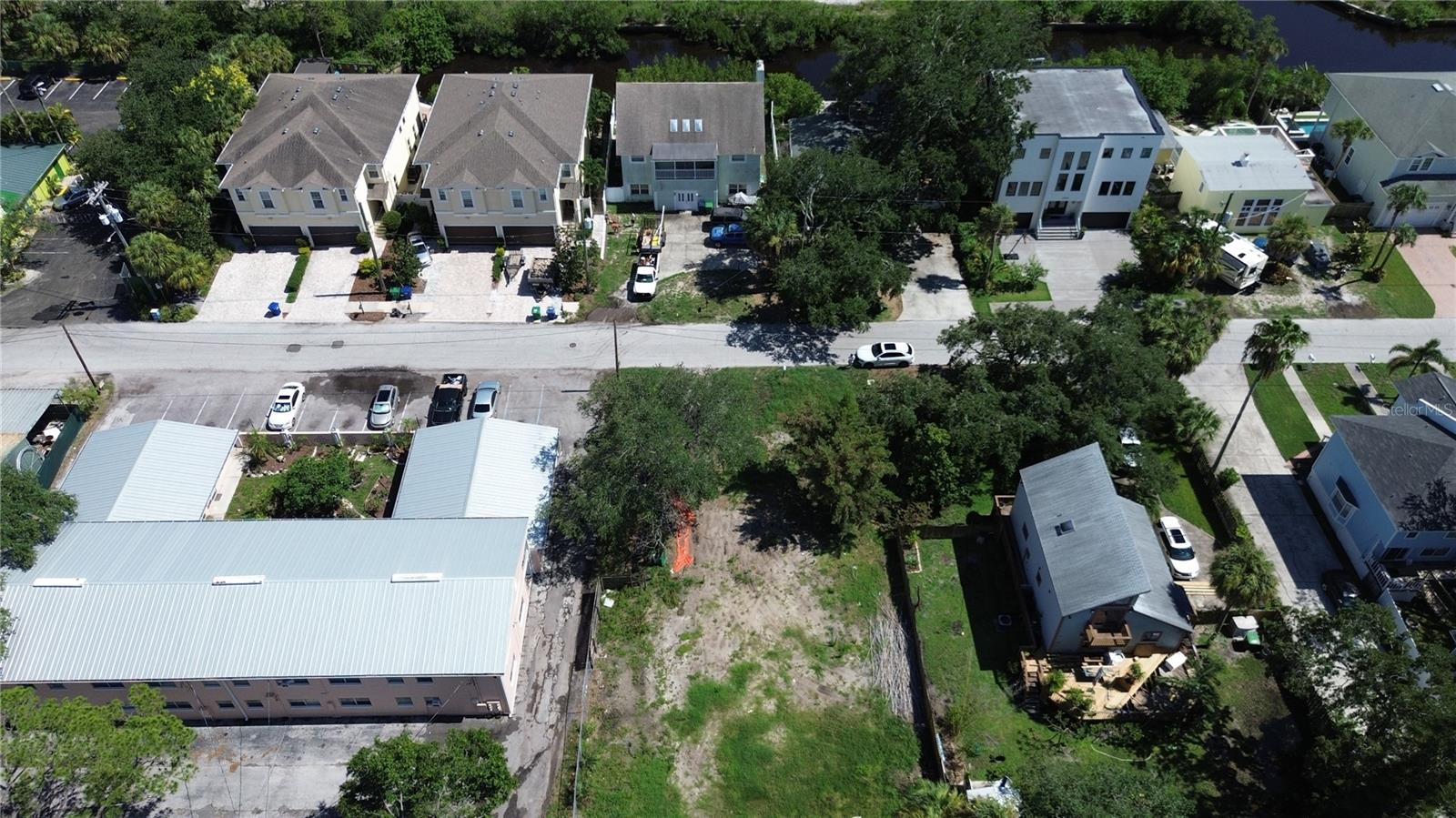 Image 3 of 12 For 4813 Flamingo Road