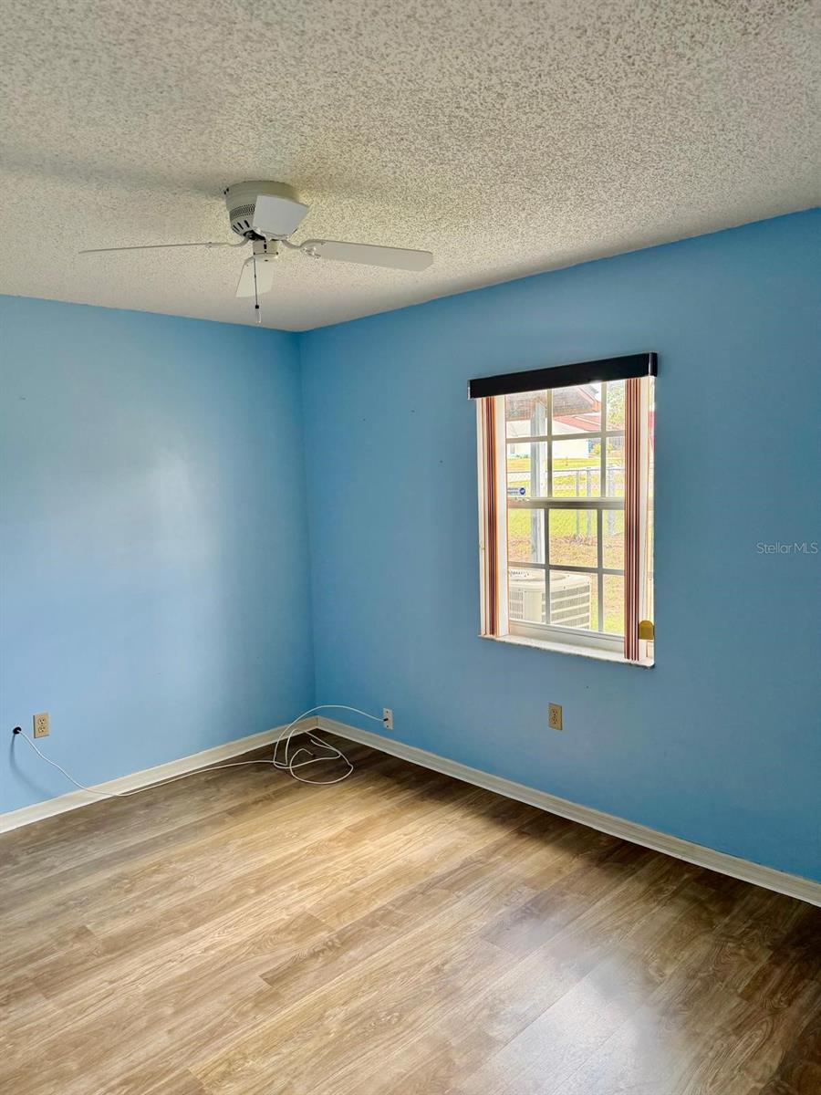 Image 10 of 21 For 11055 Montcalm Road