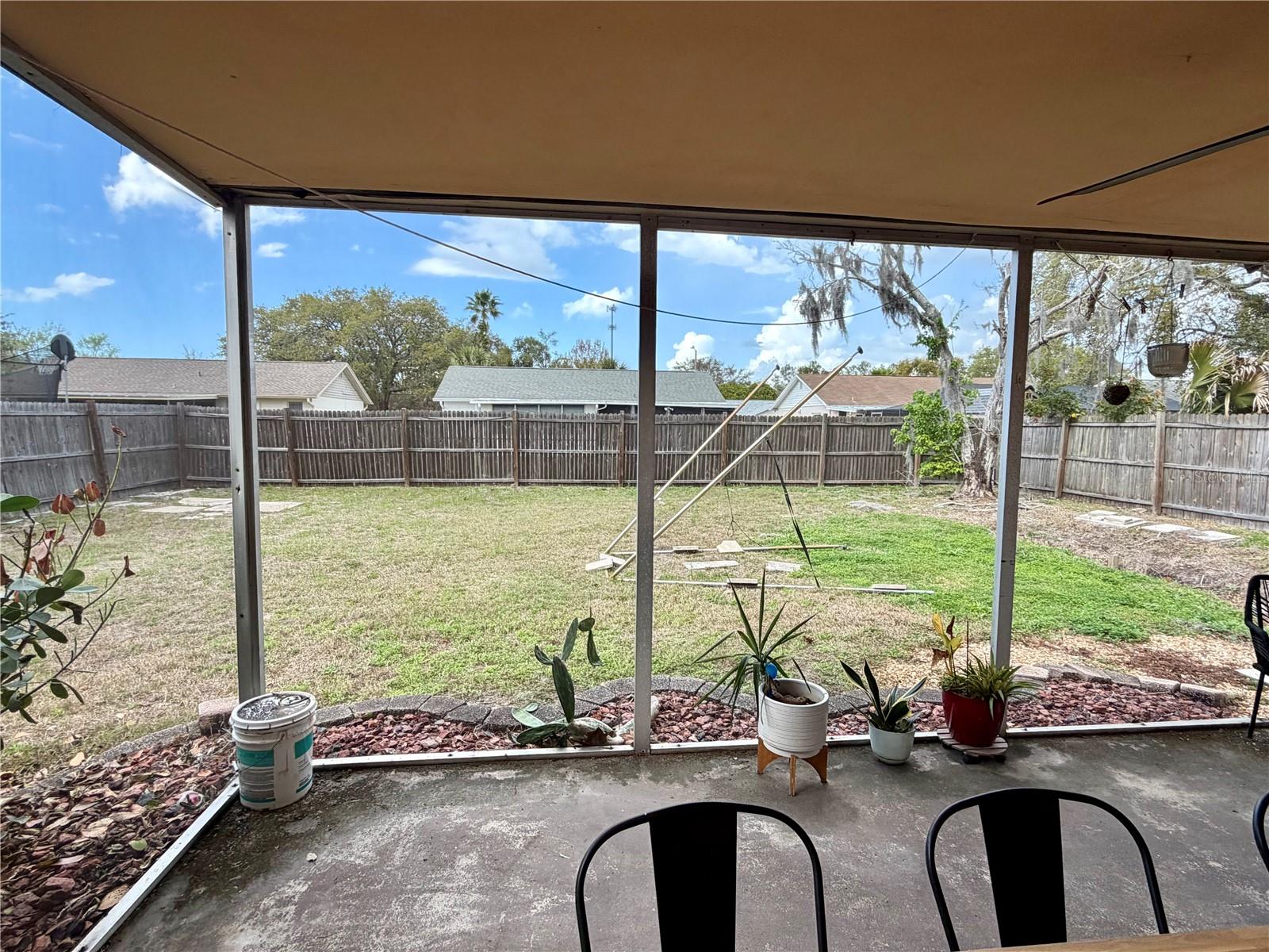 Listing photo id 21 for 7974 Avenal Loop