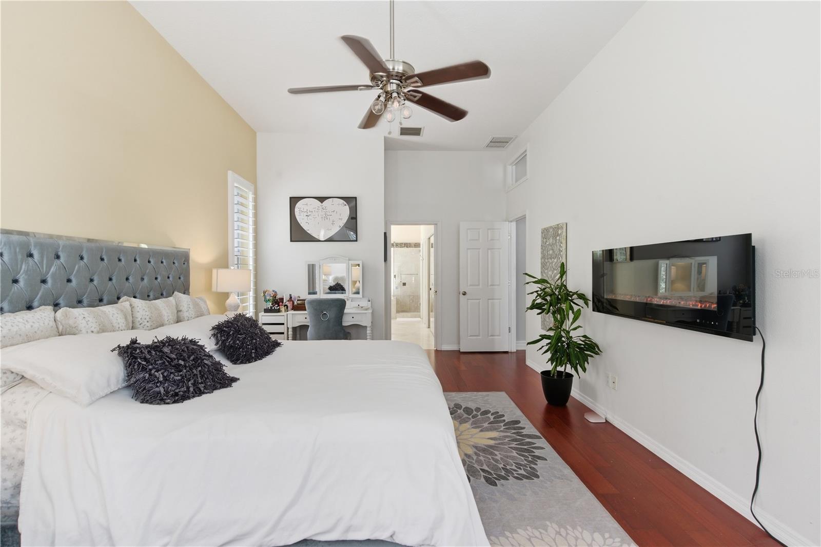 Image 17 of 62 For 17701 Grey Eagle Road