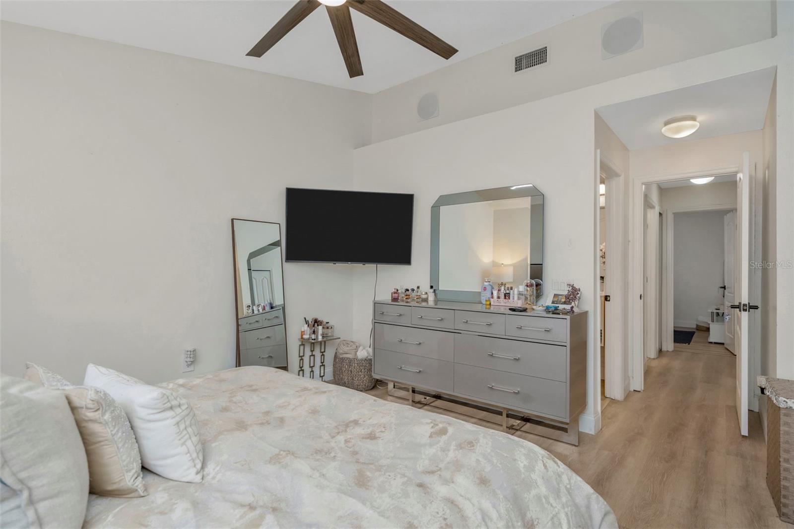 Image 24 of 33 For 6765 Lake Rochester Lane