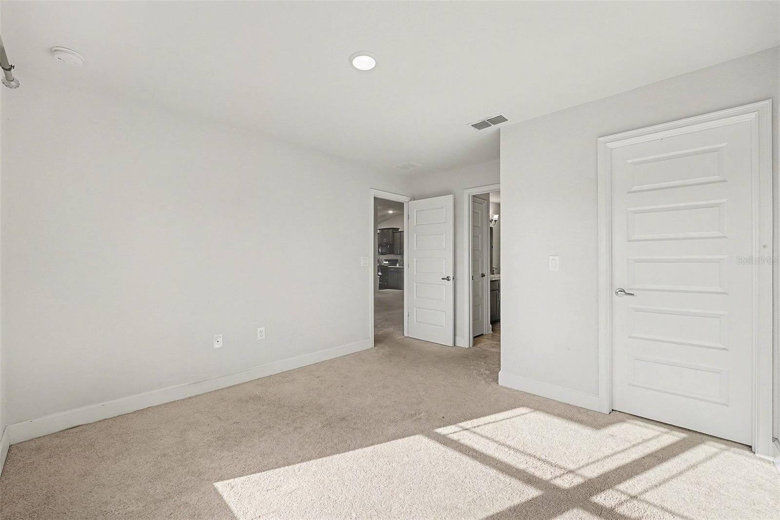 Image 17 of 30 For 380 Citrus Pointe Drive