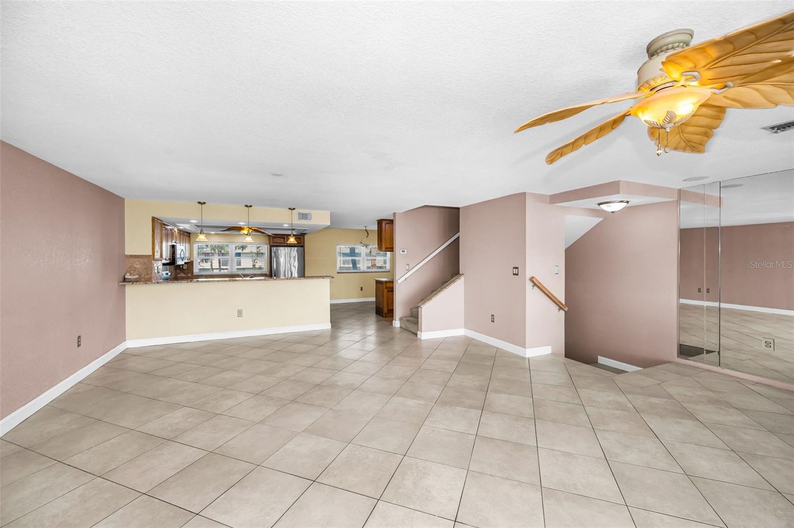 Image 10 of 52 For 12334 Capri Circle N