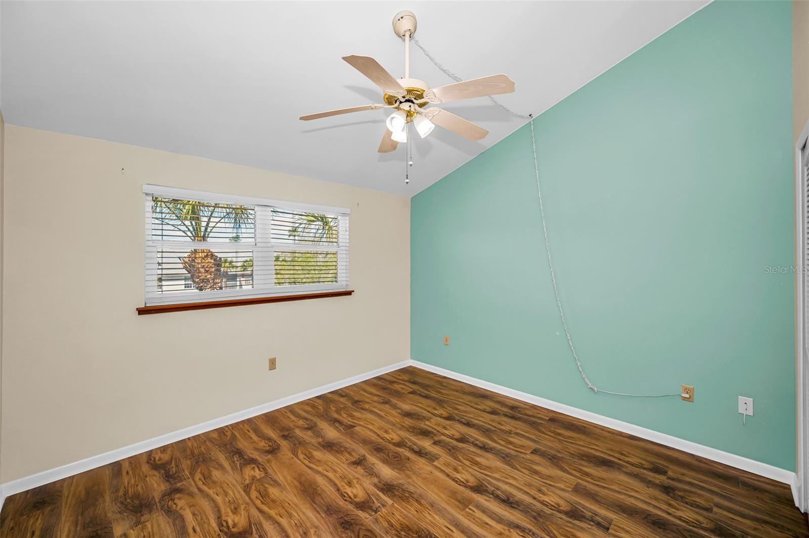 Image 29 of 52 For 12334 Capri Circle N