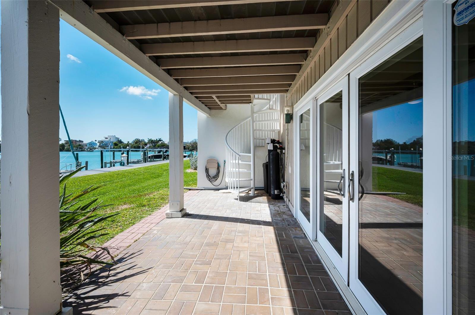 Image 34 of 52 For 12334 Capri Circle N