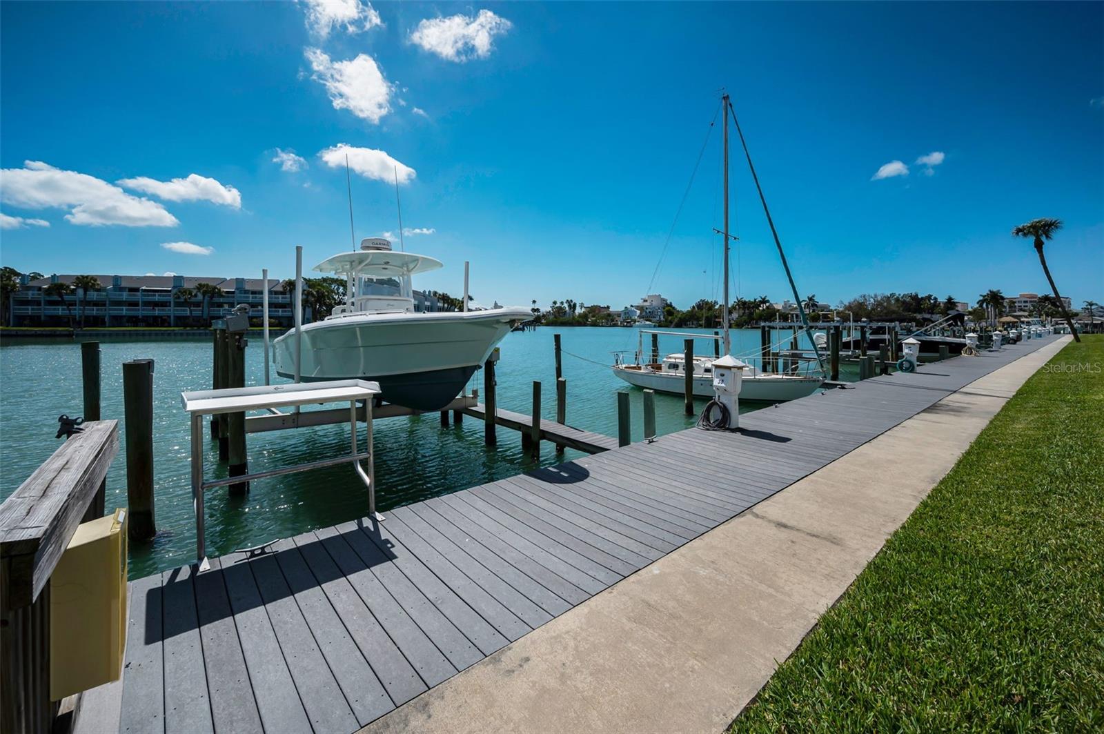 Image 42 of 52 For 12334 Capri Circle N