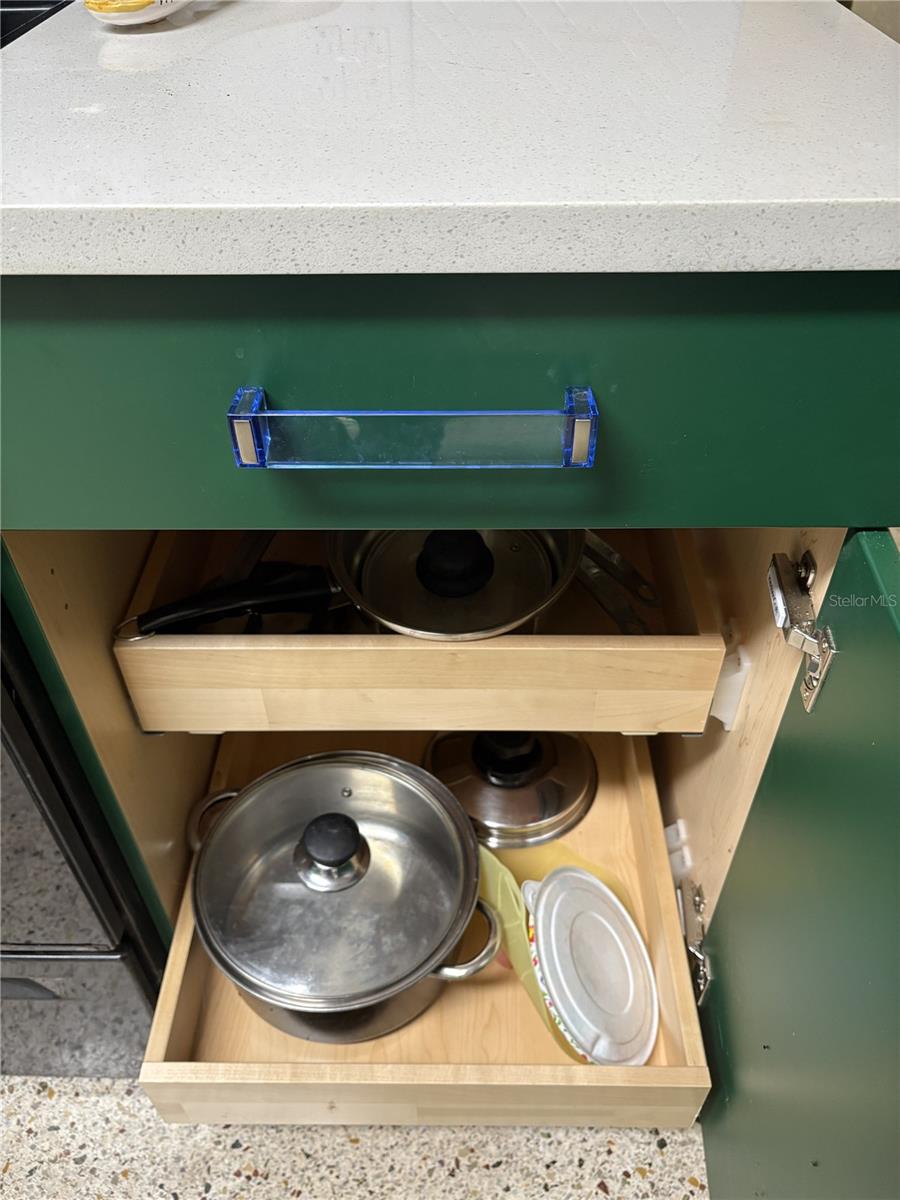 Image 13 of 33 For 4143 56th Street N 903