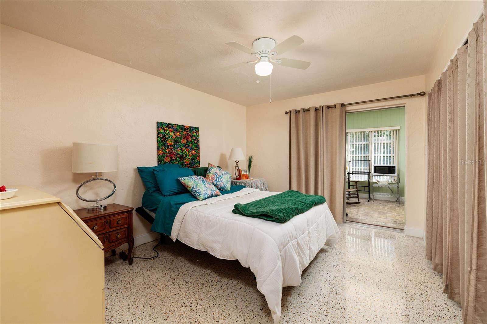 Image 20 of 33 For 4143 56th Street N 903