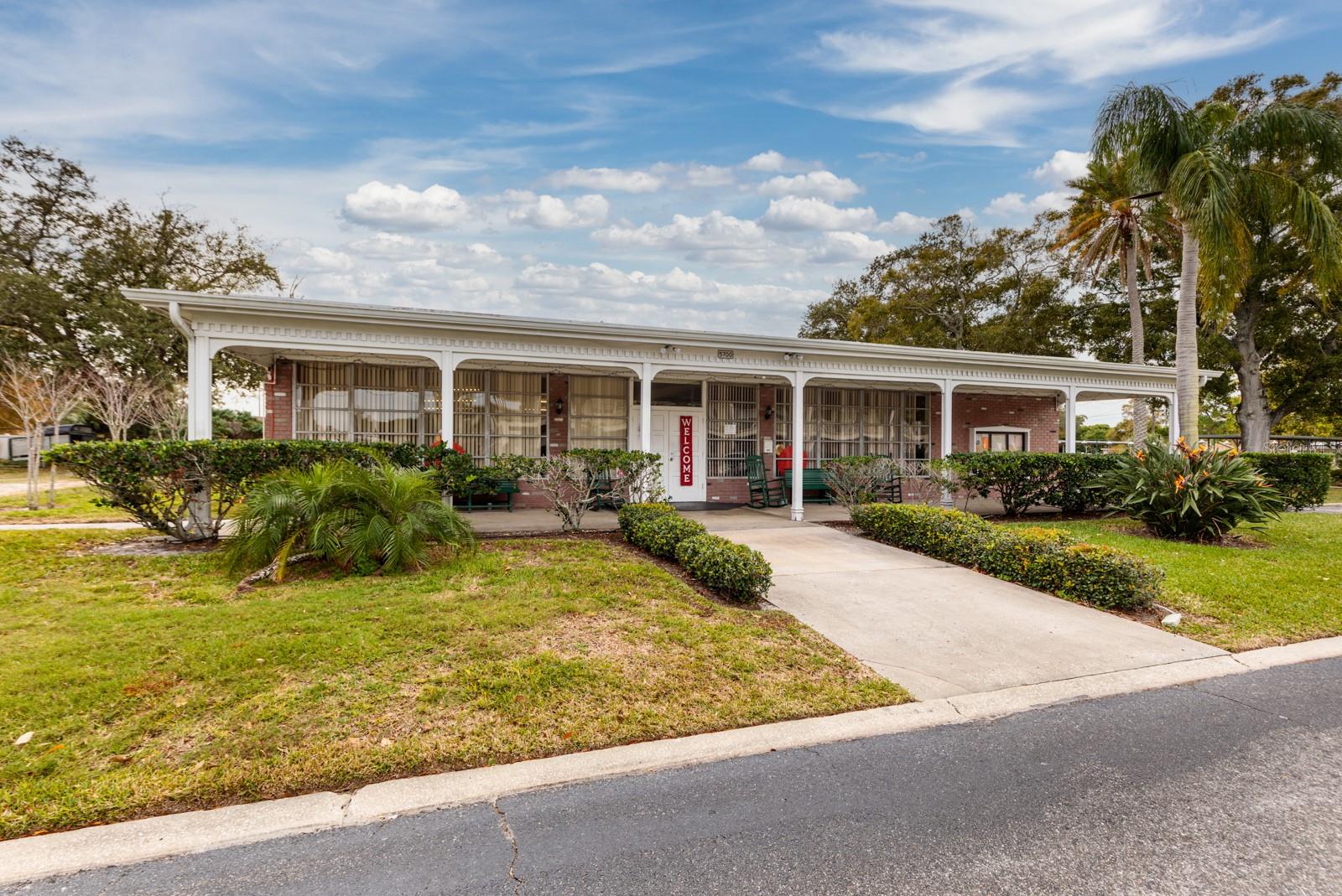 Image 31 of 33 For 4143 56th Street N 903