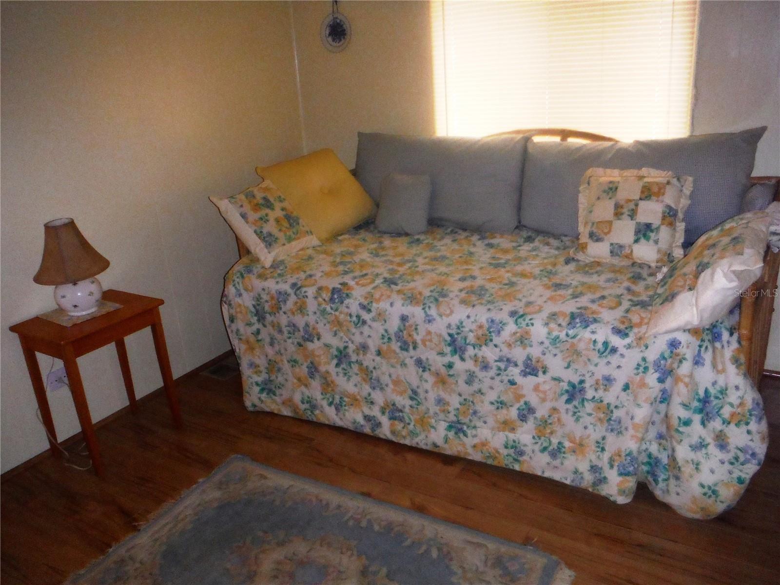 Listing photo id 10 for 38 Deer Trail Court 49