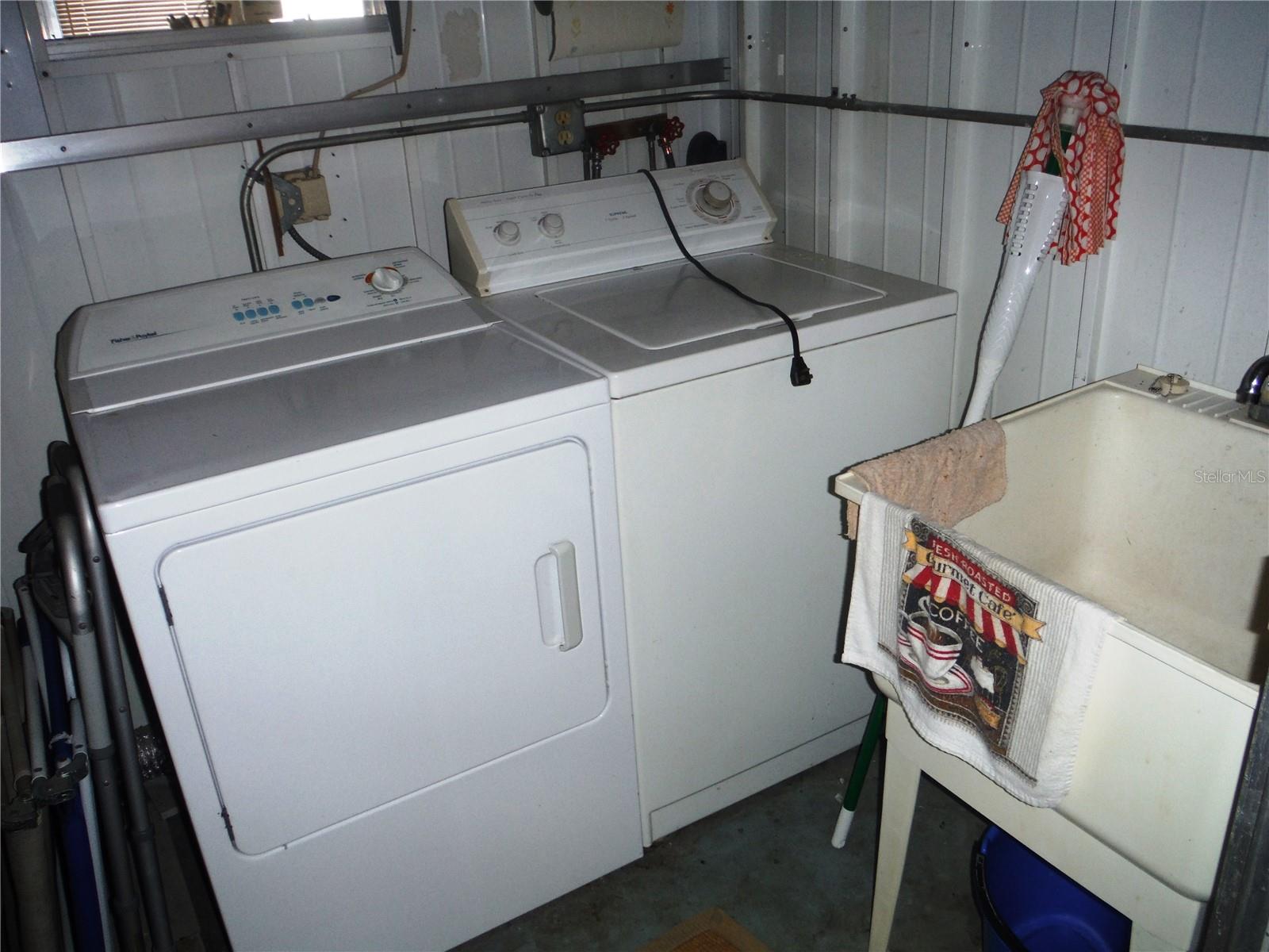 Listing photo id 21 for 38 Deer Trail Court 49