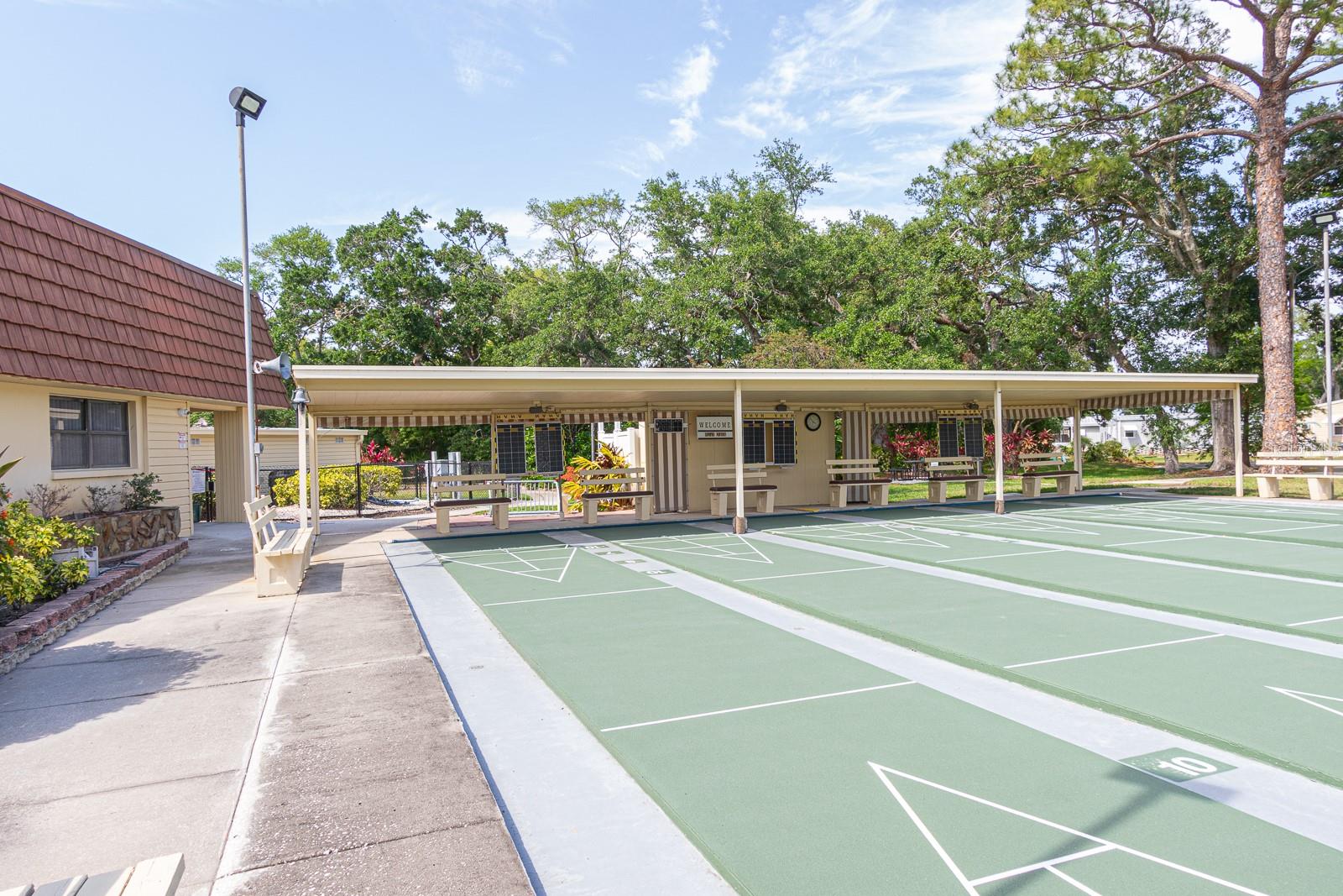 Listing photo id 38 for 38 Deer Trail Court 49