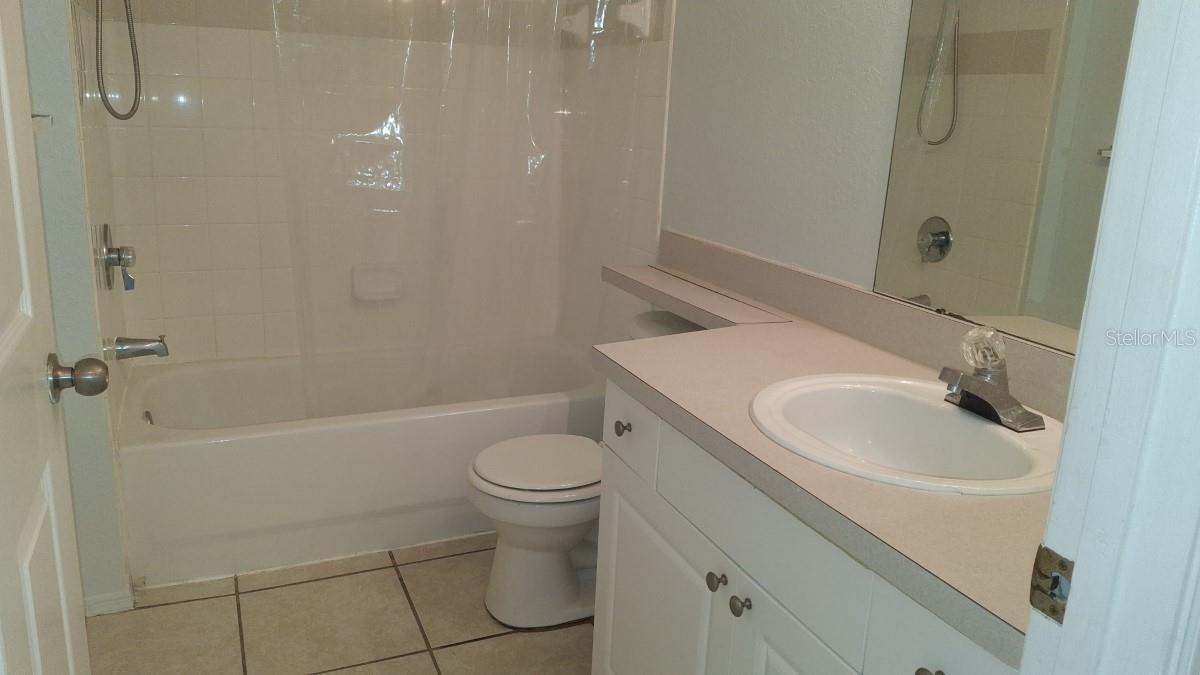 Image 13 of 34 For 5908 Brickleberry Lane 103