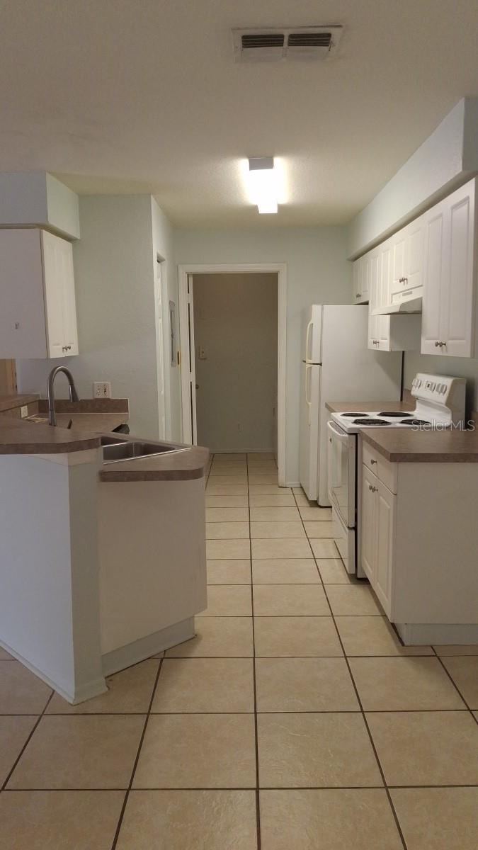 Image 6 of 34 For 5908 Brickleberry Lane 103