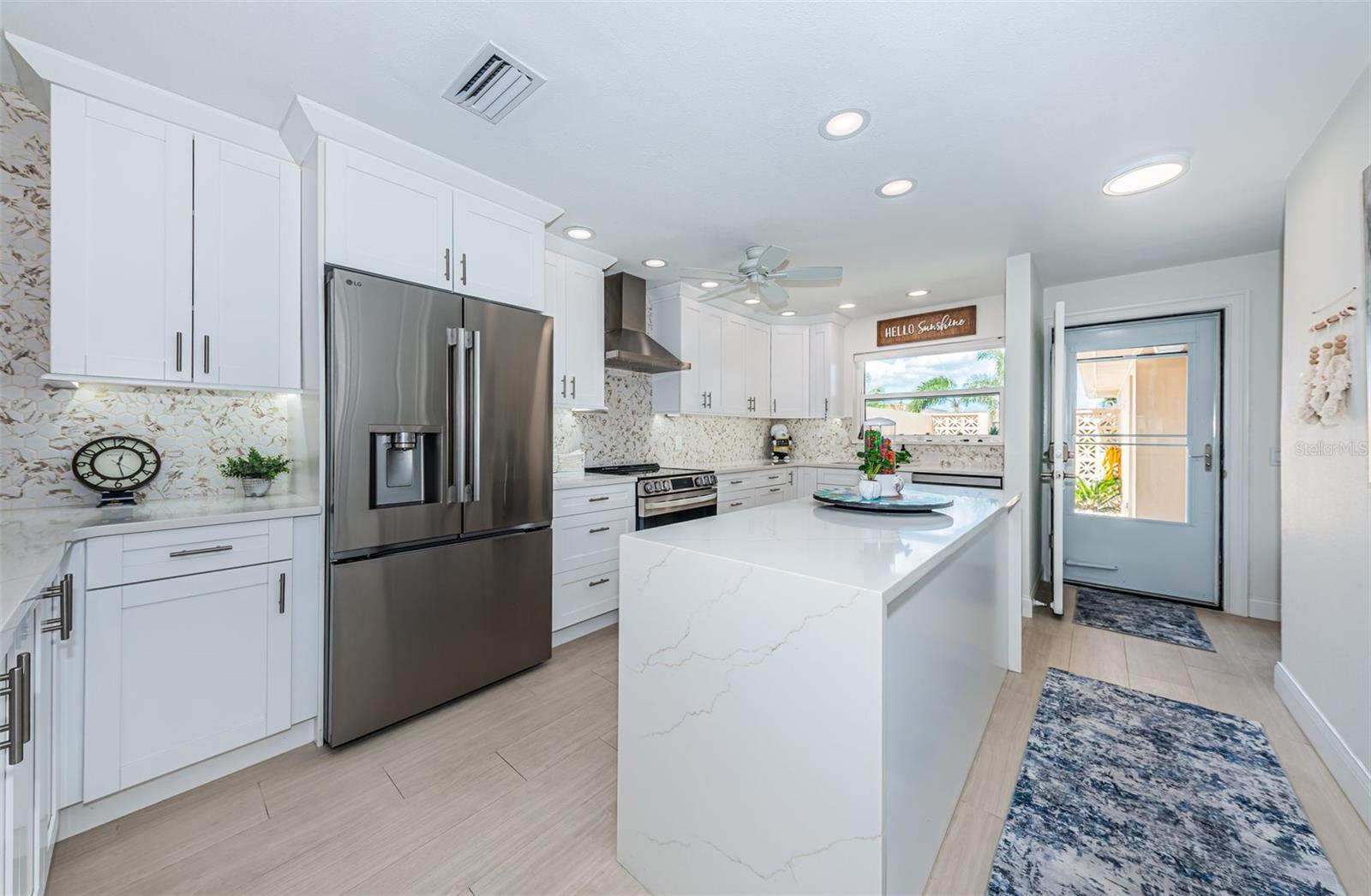 Image 18 of 67 For 476 Boca Ciega Point Boulevard S