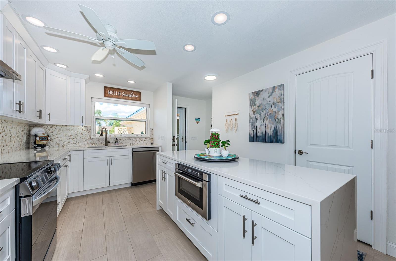 Image 19 of 67 For 476 Boca Ciega Point Boulevard S